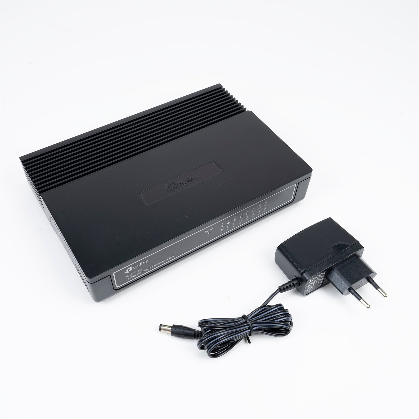 Switch internet TP-LINK TL-SF1016D cu 16 porturi 10/100Mb