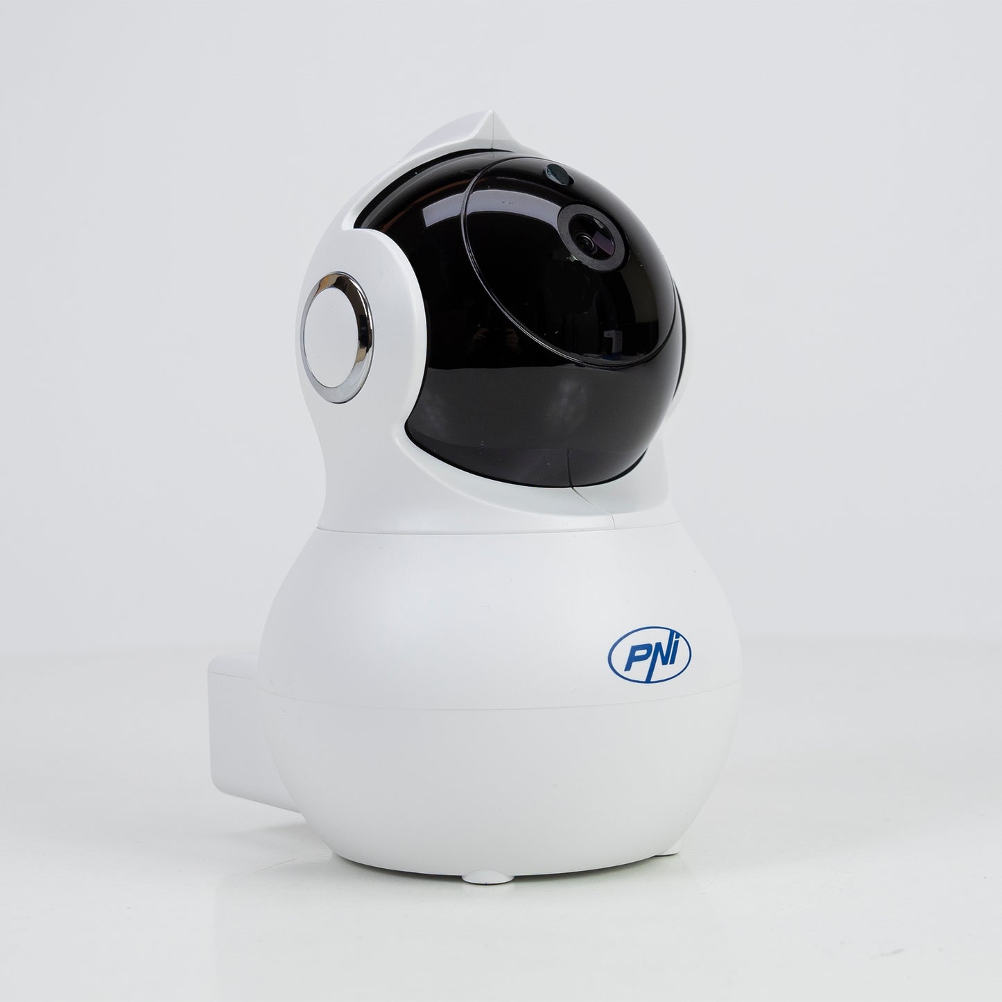 Set Camera supraveghere video PNI IP930W 1080P 2 MP cu IP P2P PTZ wireless card microSD 32Gb Inclus