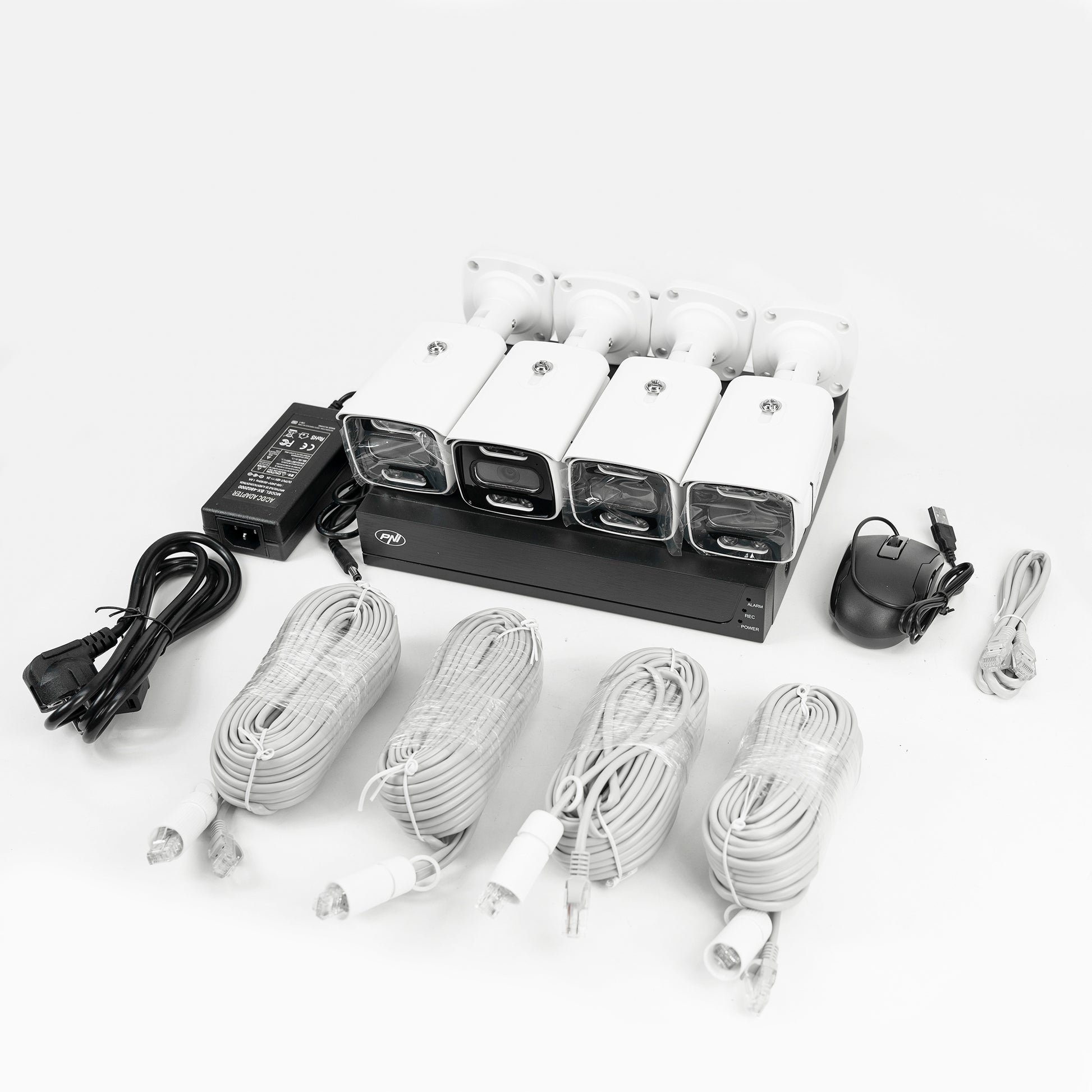 Pachet Kit supraveghere video PNI House IPMAX POE 3LR, NVR cu 4 porturi POE, ONVIF si 4 camere cu IP 3MP, de exterior, Power over Ethernet, detectie chip, detectie miscare, 4 cabluri, alimentator, mouse cu HDD 1Tb Inclus