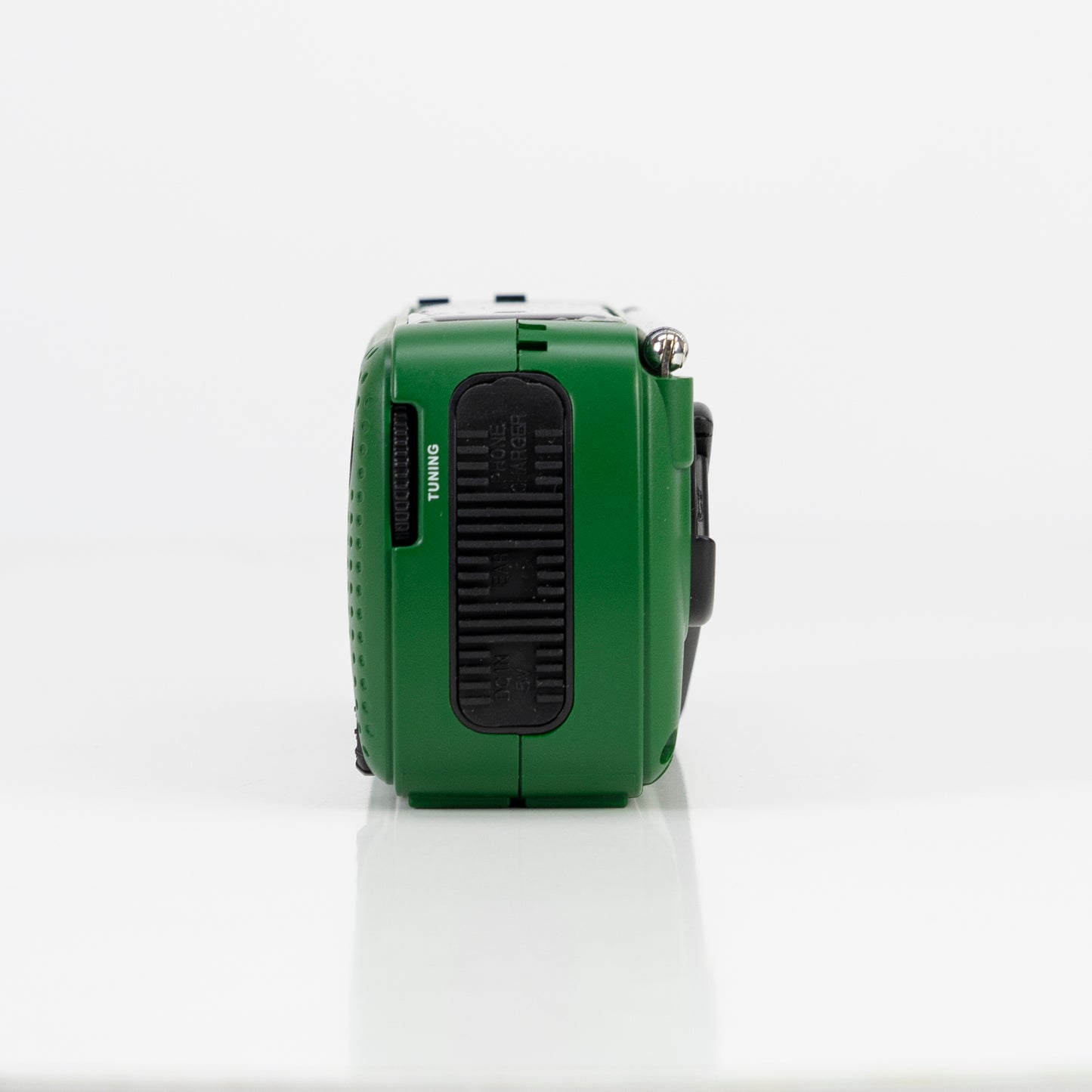 Radio de urgenta PNI Degen DE13, FM-AM-SW, cu alimentare solara, acumulator sau baterii AAA, functii SOS, lanterna, lumina semnalizare