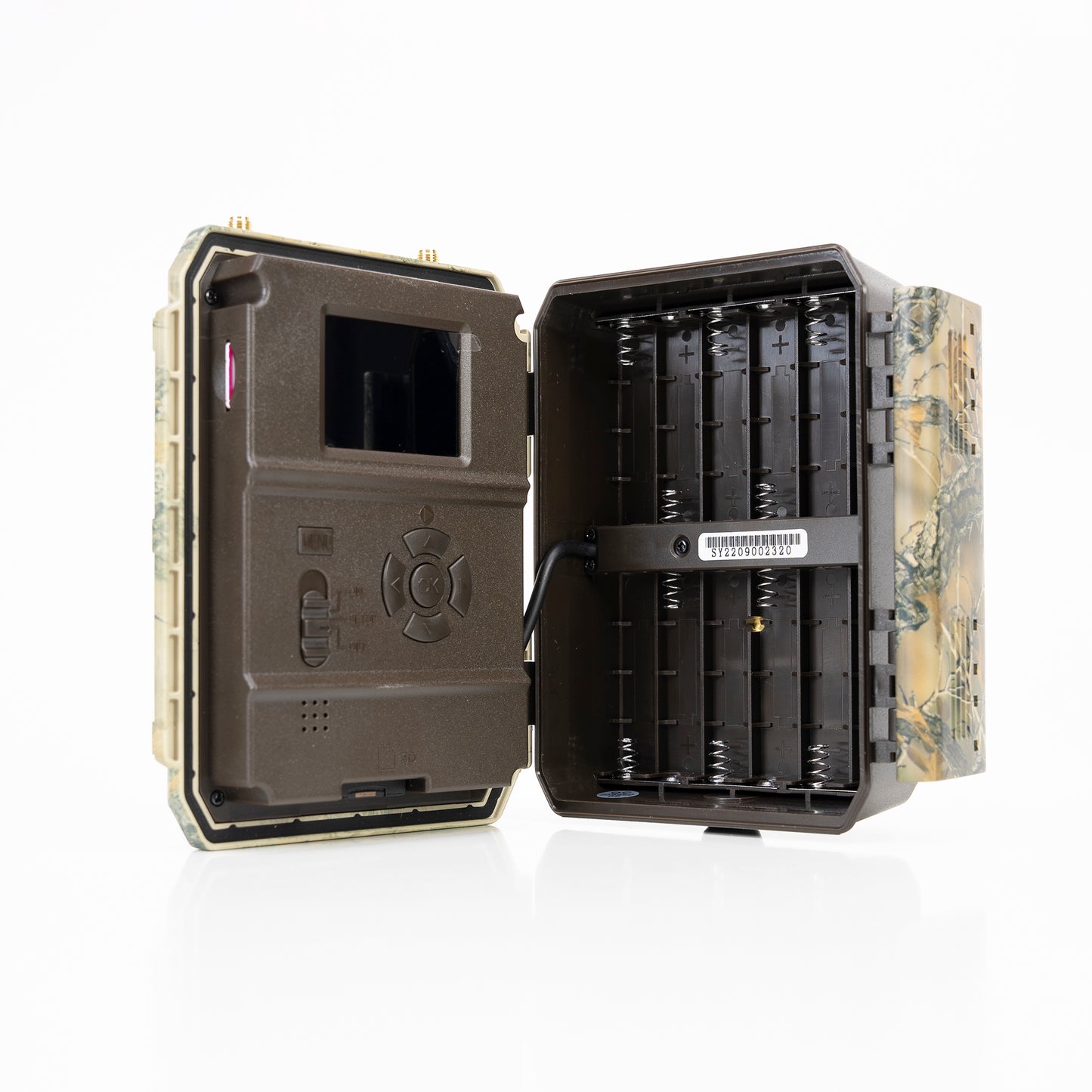 Camera vanatoare PNI Hunting 400C PRO 24MP cu Internet 4G LTE, GPS, transmite simultan video si foto pe telefon, 4 email-uri, FTP, full HD 1080P, Night Vision, 59 LED-uri invizibile pentru animale