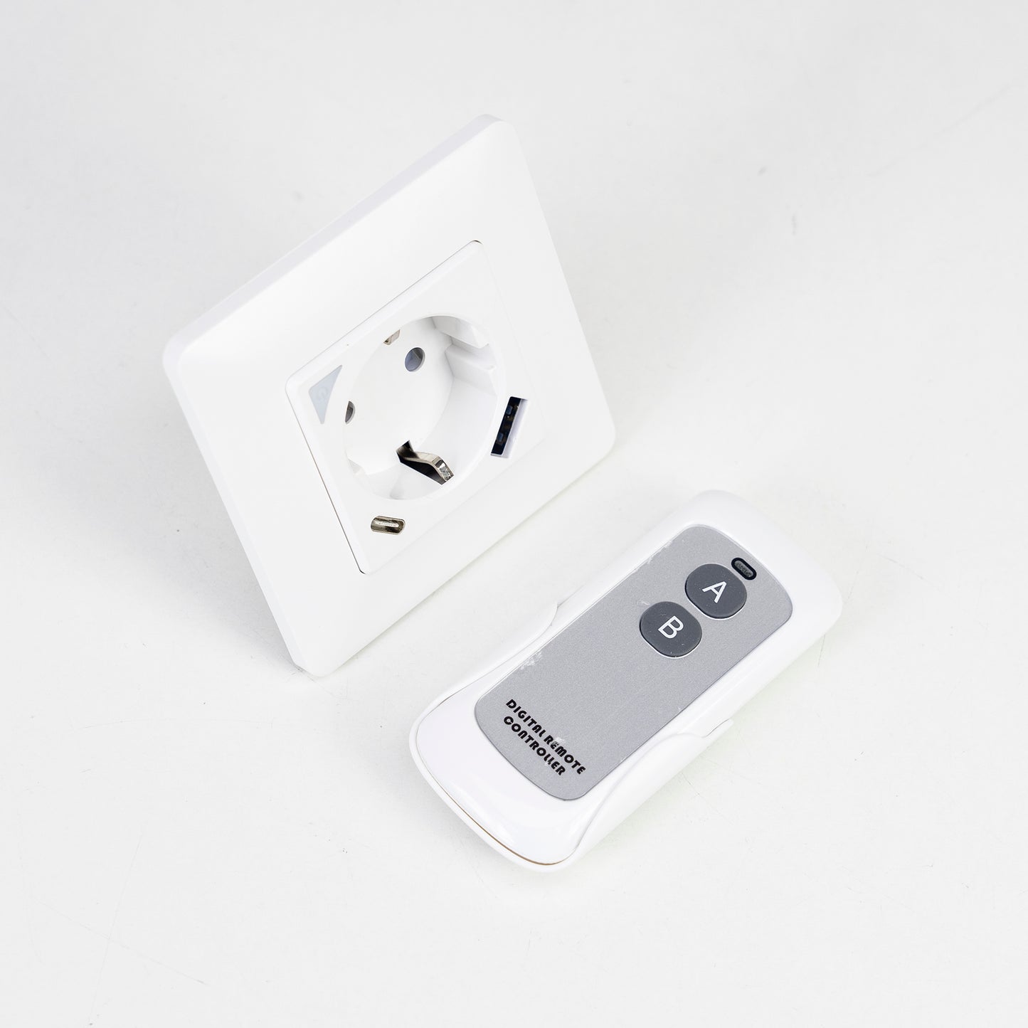 Priza inteligenta PNI SmartHome WP202S WiFi, montaj ingropat, control prin internet, aplicatie dedicata Tuya Smart, compatibila Amazon Alexa si Google Home
