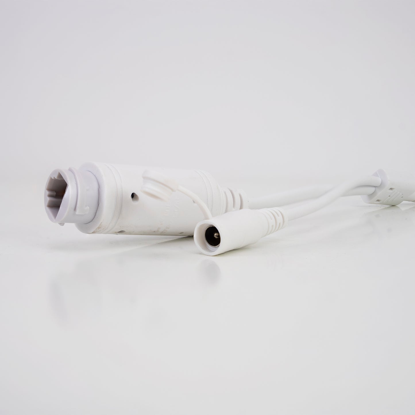 Pachet supraveghere video NVR PNI House IP716 si 16 camere PNI IP125 cu IP, 5MP