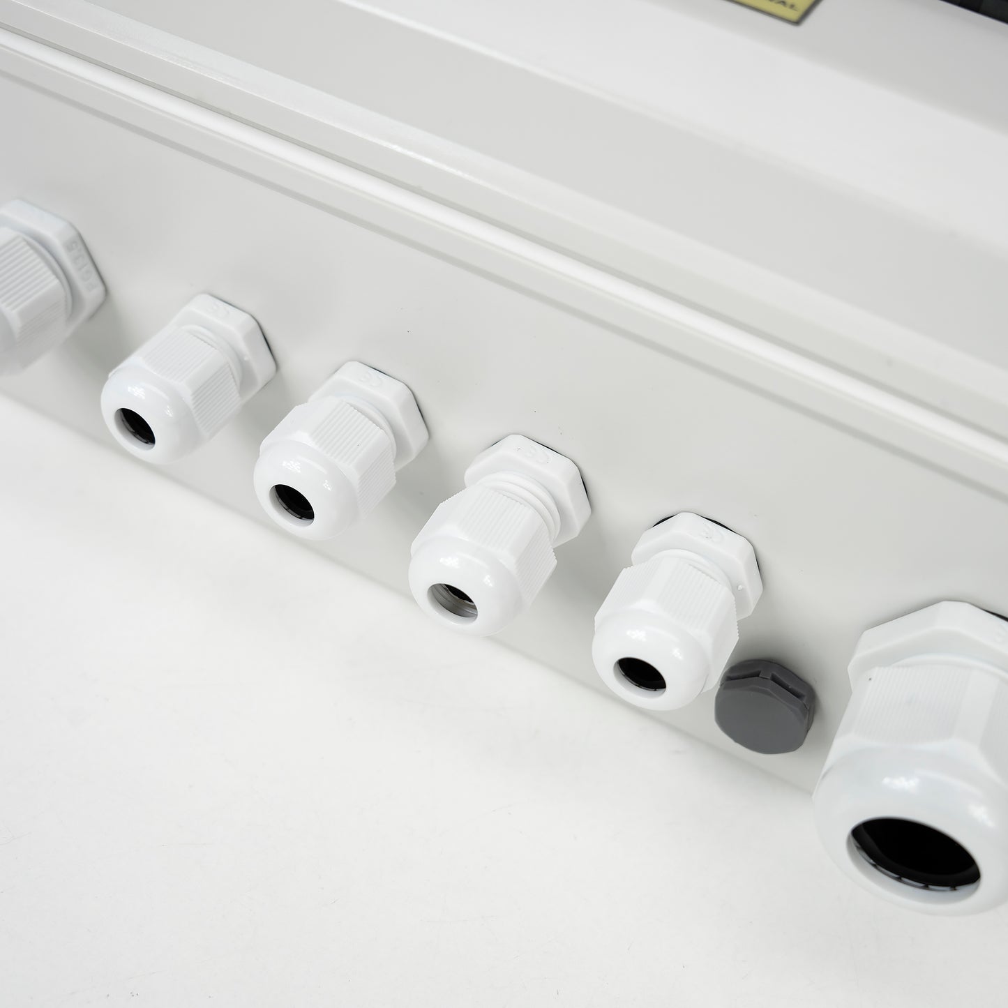 Tablou PNI CBM-2 de protectie si intrerupere sistem solar monofazic