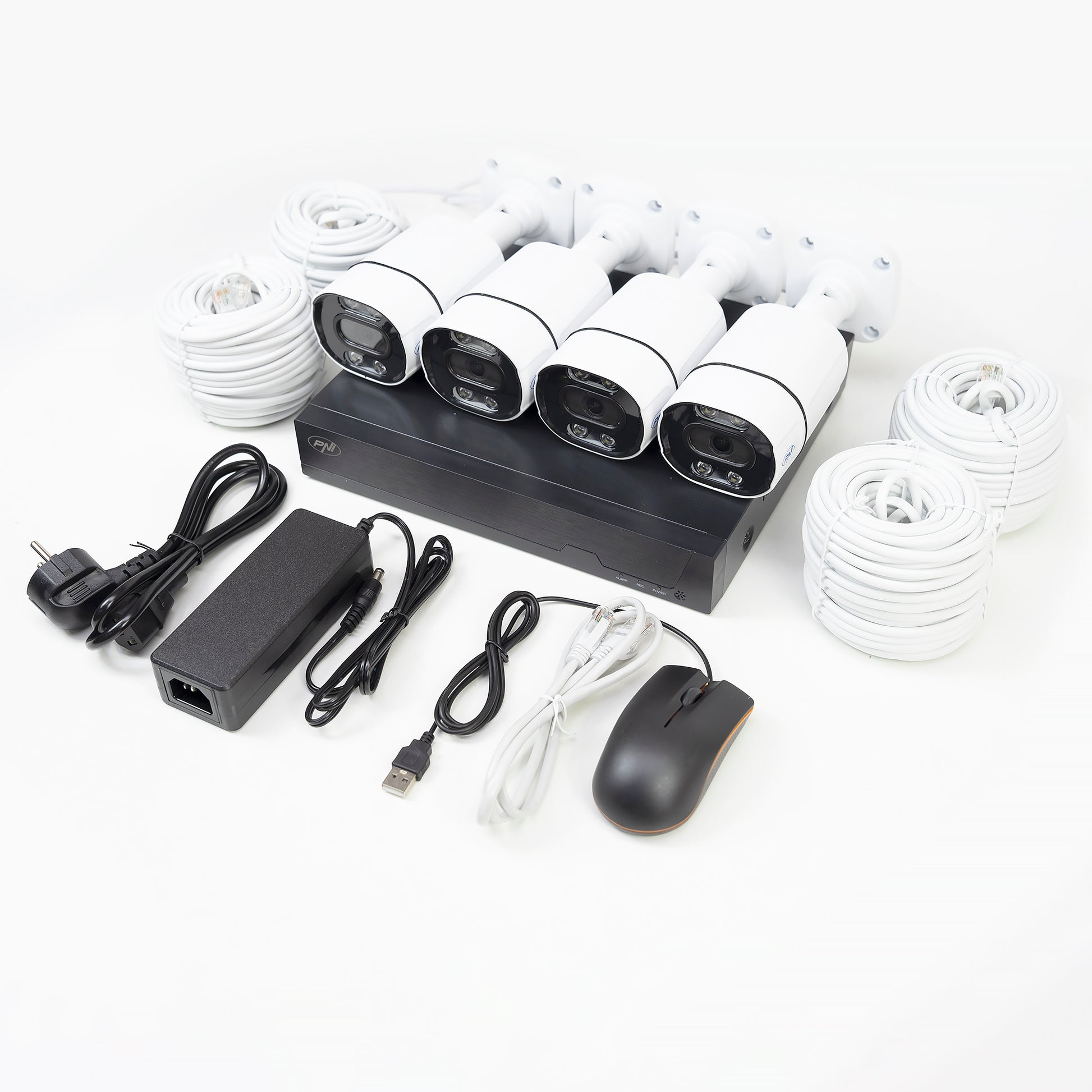 Kit supraveghere video PNI House IPMAX POE 8, NVR cu 4 porturi POE si 4 camere cu IP 8MP, IP66
