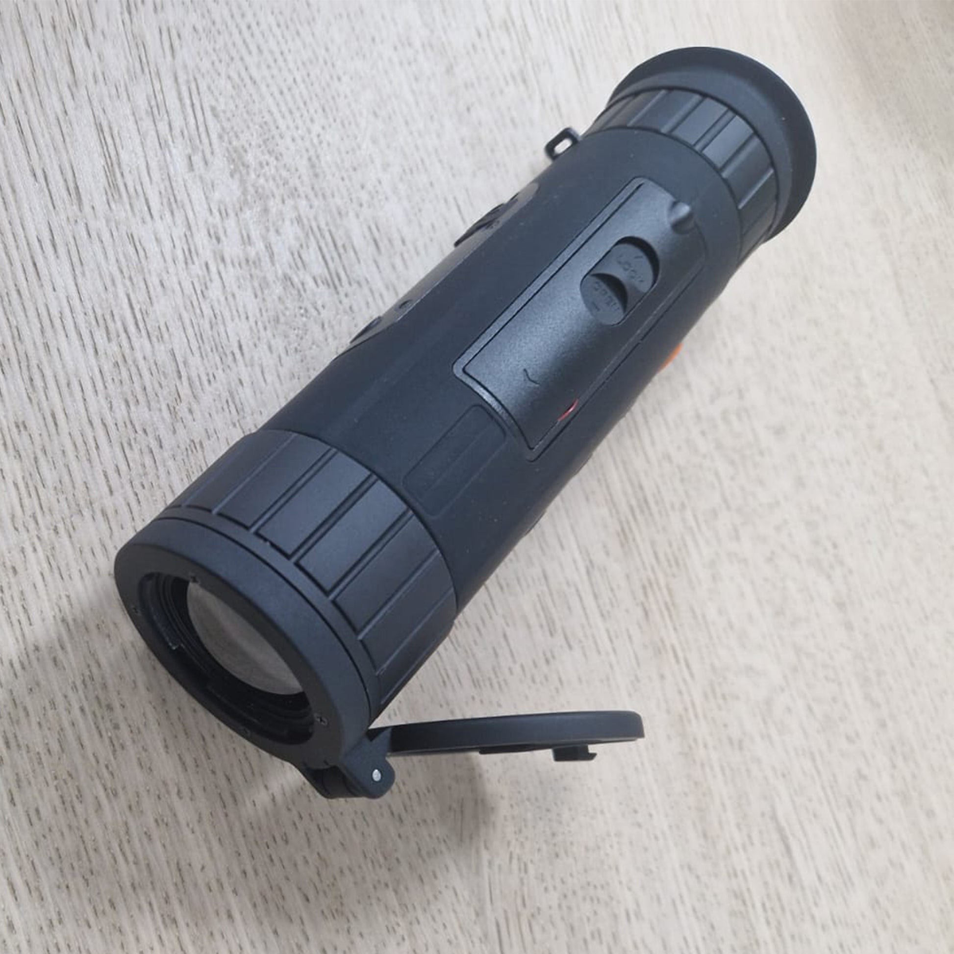 Monocular cu termoviziune PNI BMK250 25 mm, IP67, acumulator 3400 mAh, zoom digital 4X, zoom optic 12X