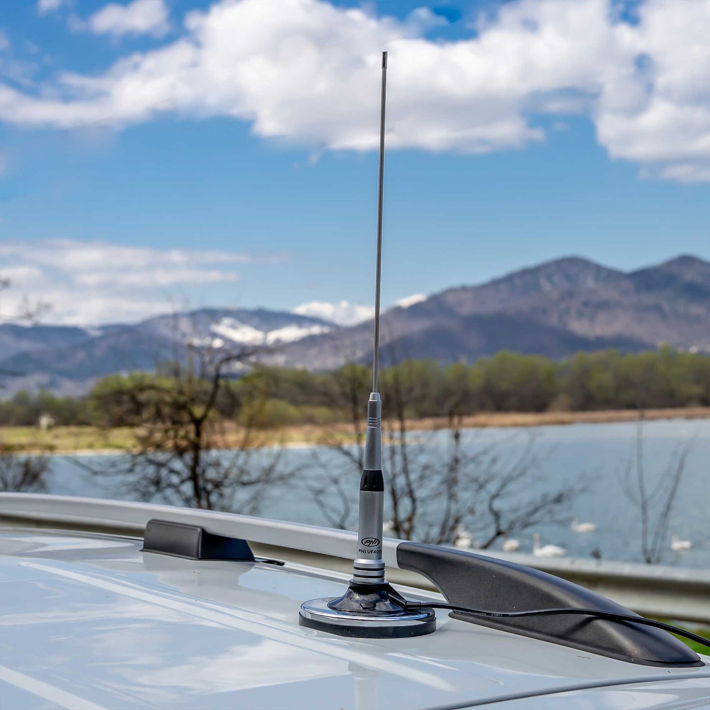 Pachet Statie radio UHF PNI Escort HP 446, 199 canale si Antena PNI UF400 cu magnet