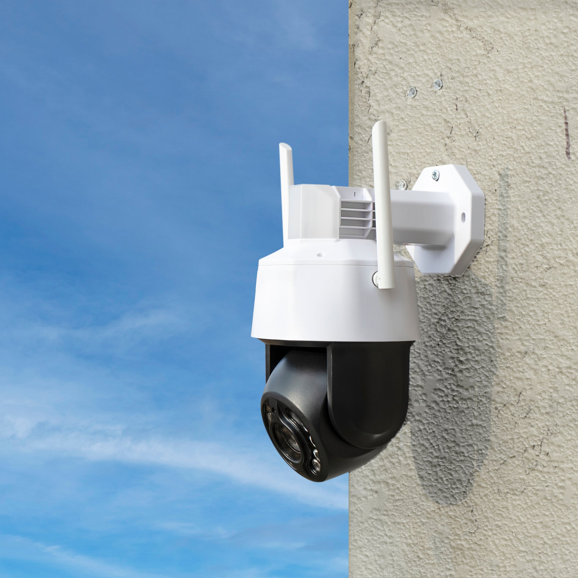 Pachet Camera supraveghere video PNI House IP575 5MP WiFi cu IP + Card de memorie MicroSD PNI 128GB cu adaptor SD