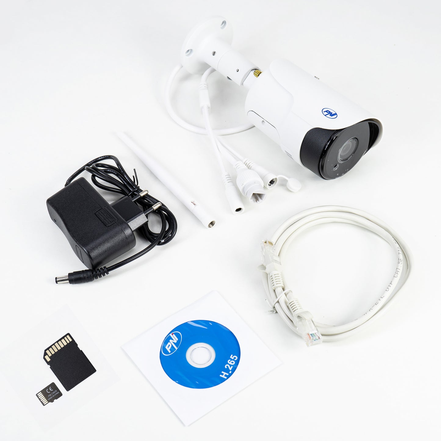 Pachet Camera supraveghere video PNI House IP52LR 2MP 1080P wireless cu IP + Card de memorie MicroSD PNI 128GB cu adaptor SD