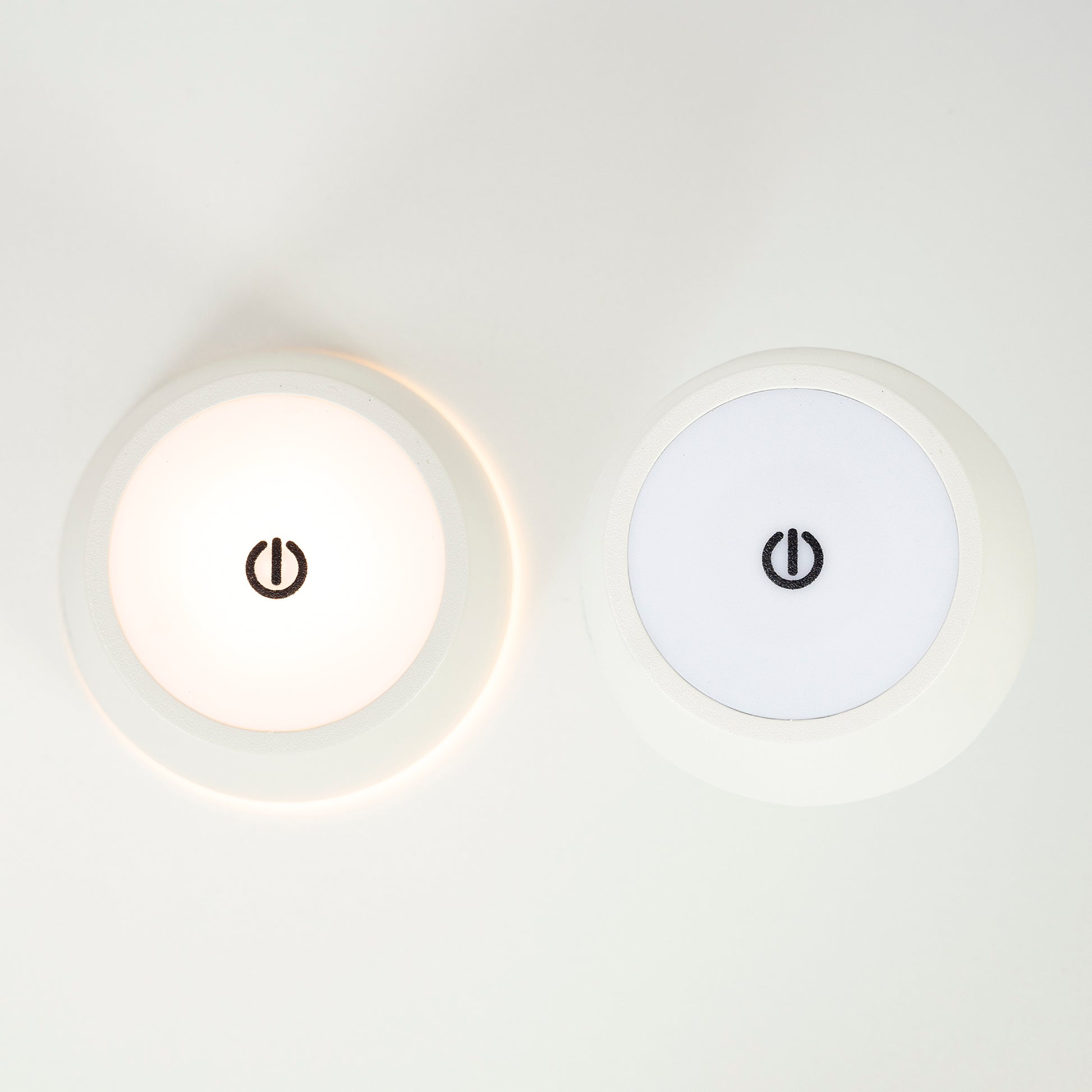 Lampa de masa PNI LT04W cu LED 2.5W, acumulator 1200 mAh, incarcare prin USB-C, 150 lumeni, lumina alba calda 3000K, buton tactil, dimabil, culoare Alb
