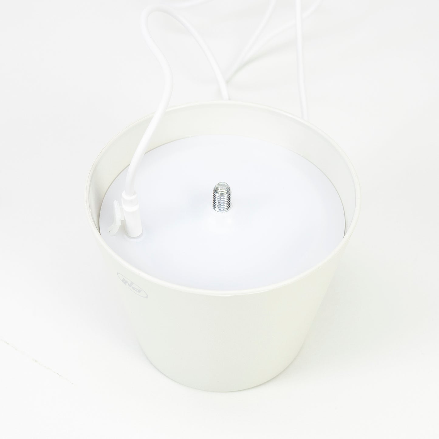 Lampa de masa PNI LT04W cu LED 2.5W, acumulator 1200 mAh, incarcare prin USB-C, 150 lumeni, lumina alba calda 3000K, buton tactil, dimabil, culoare Alb