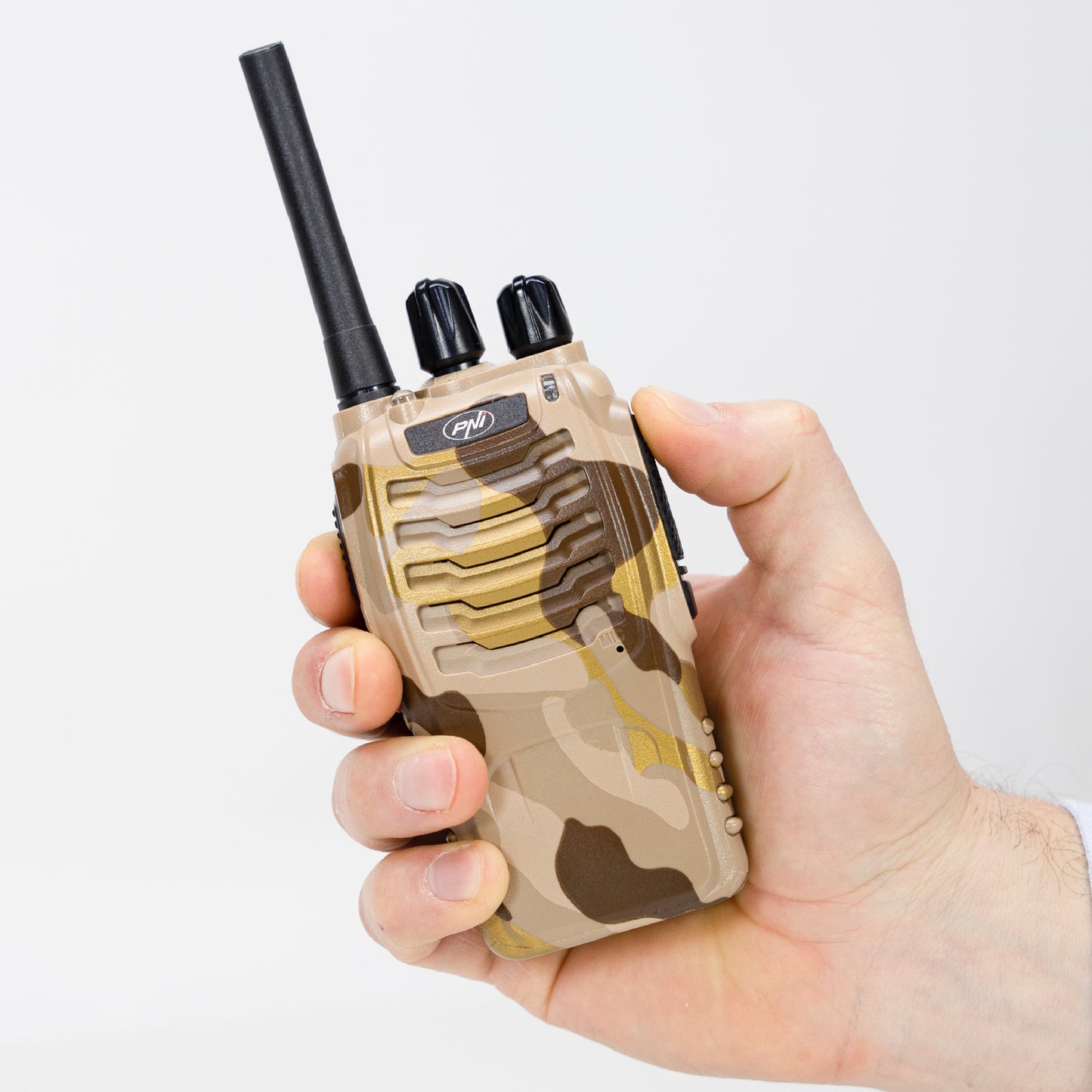 Statie radio portabila PNI PMR R40 Camo, set cu 2 buc, 0.5W, 16 canale programabile, 16 PMR si tonuri 50 CTCSS si 104 DCS, ASQ, TOT, monitor, programabila, acumulatori 1200mAh, incarcatoare si casti incluse