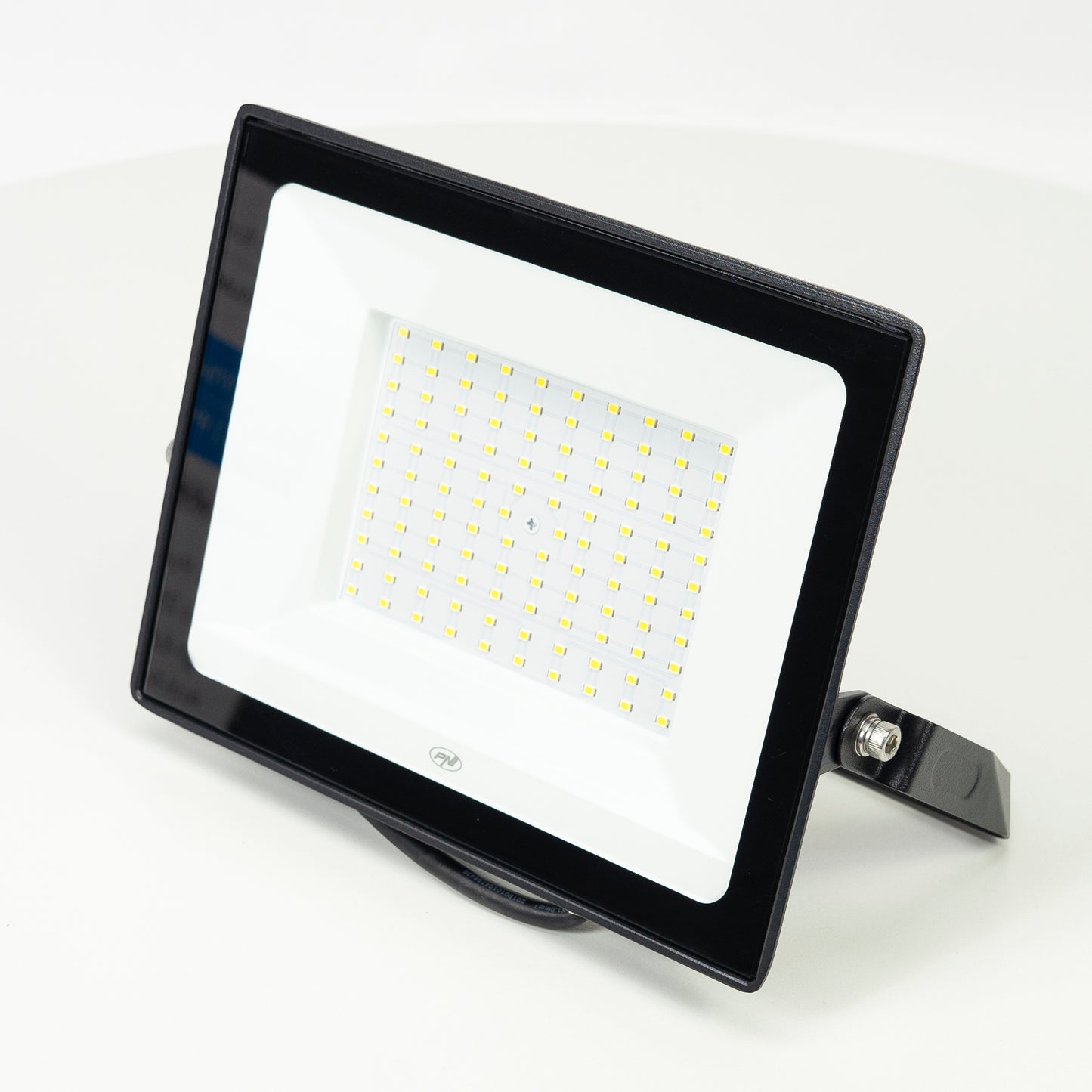 Reflector LED PNI GreenHouse WS130 100 W, alimentare 230 V, 8700 lm, 6500 K, IP65