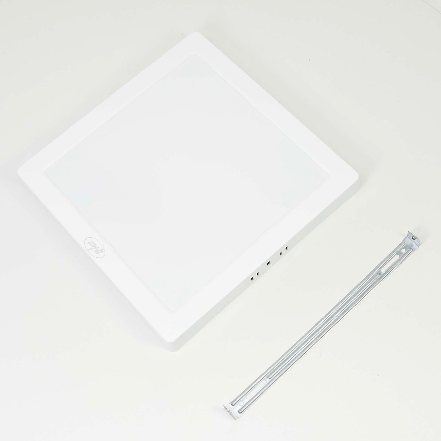Plafoniera LED PNI D-Light CL241 24W, patrata 28x28 cm, 6500K, alimentare 230V, 2640 lm, alb