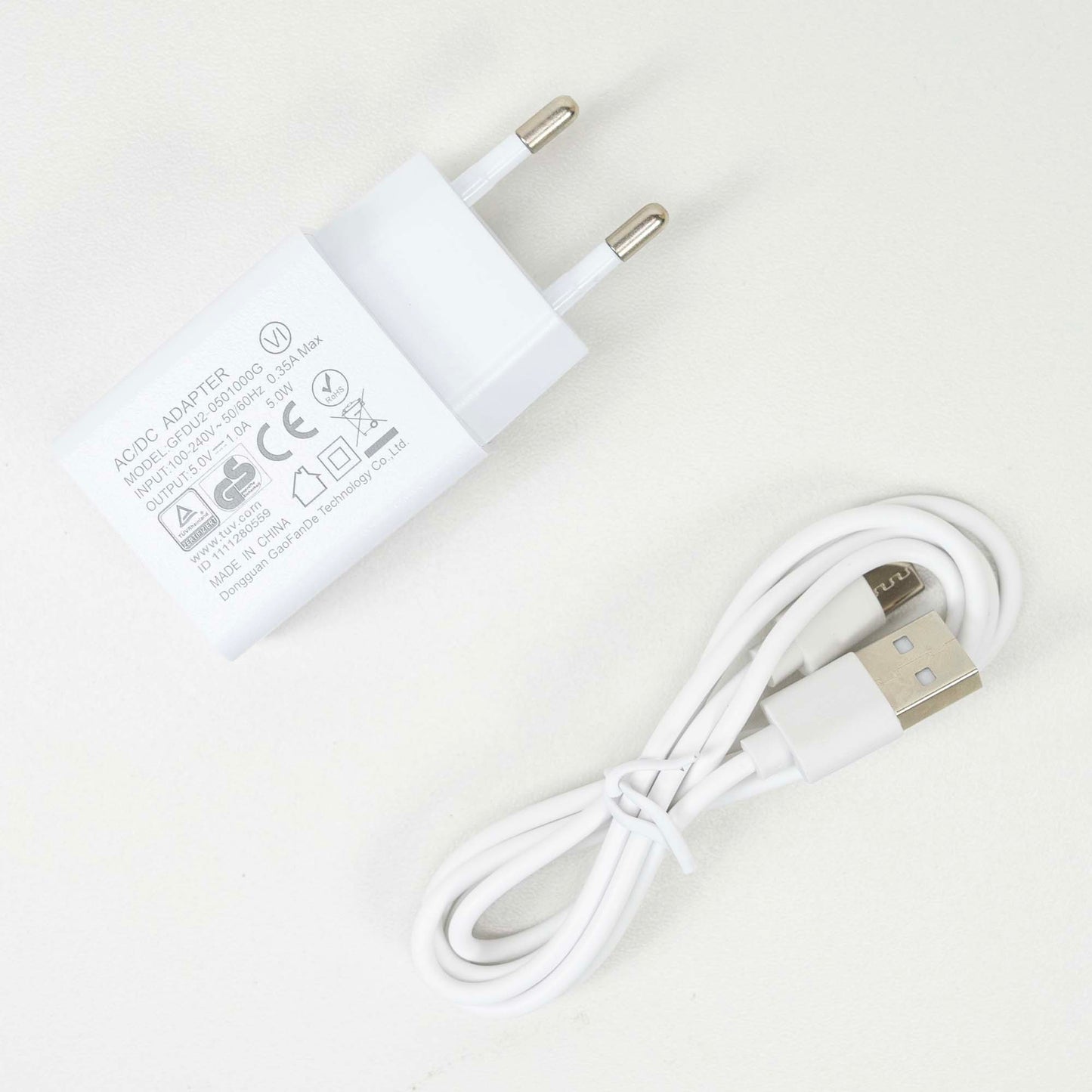 Senzor de miscare PIR PNI SafeHouse HS401 cu Wi-Fi, compatibil cu aplicatia Tuya, alarma sonora 80dB, difuzor incorporat, alimentare 5V USB C