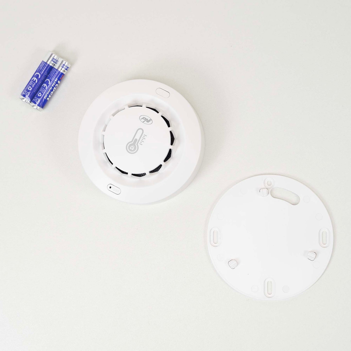 Senzor de fum, temperatura si umiditate PNI SafeHouse A022 cu Wi-Fi, aplicatia Tuya, compatibil cu Alexa si Google Assistant, 80dB, standalone, alb