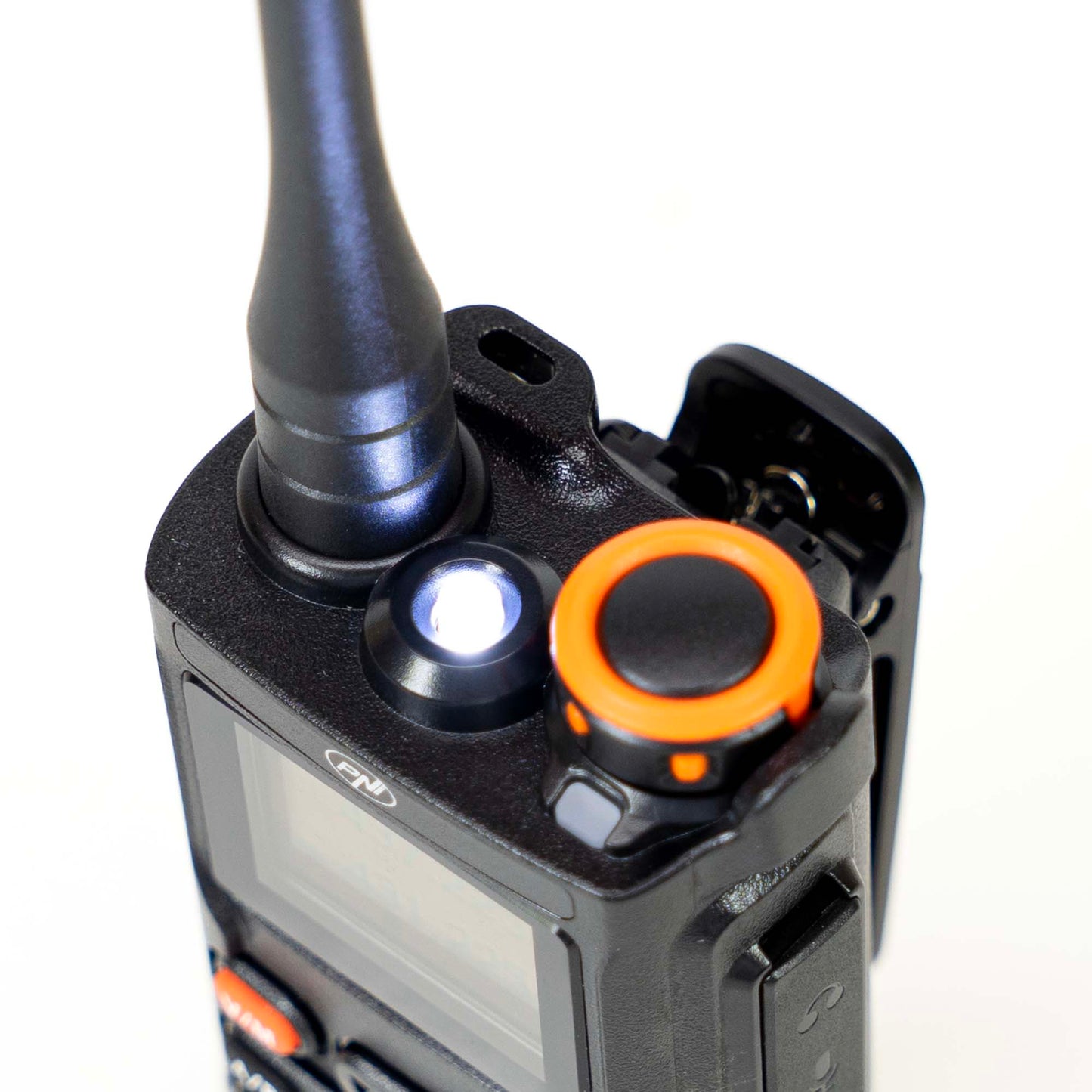 Statie radio portabila VHF/UHF PNI P16UV 999 canale, dual band TX si 6 benzi RX, transmisie VOX, Scan, Radio FM, canale meteo, Li-Ion 2600 mAh