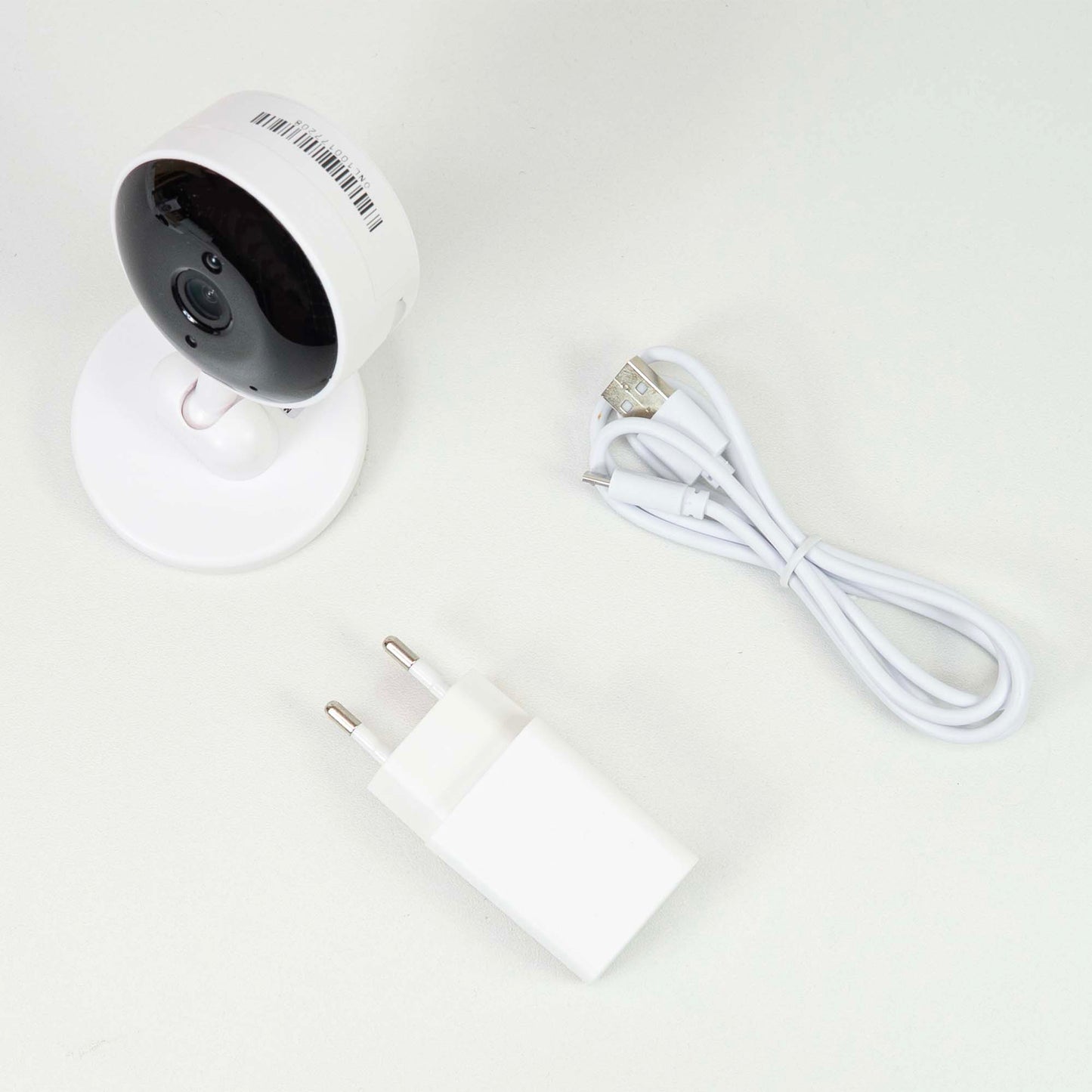 Camera supraveghere video PNI IP7733 3MP, Wi-Fi, comunicare bidirectionala, functie baby monitor, slot card microSD, pentru interior