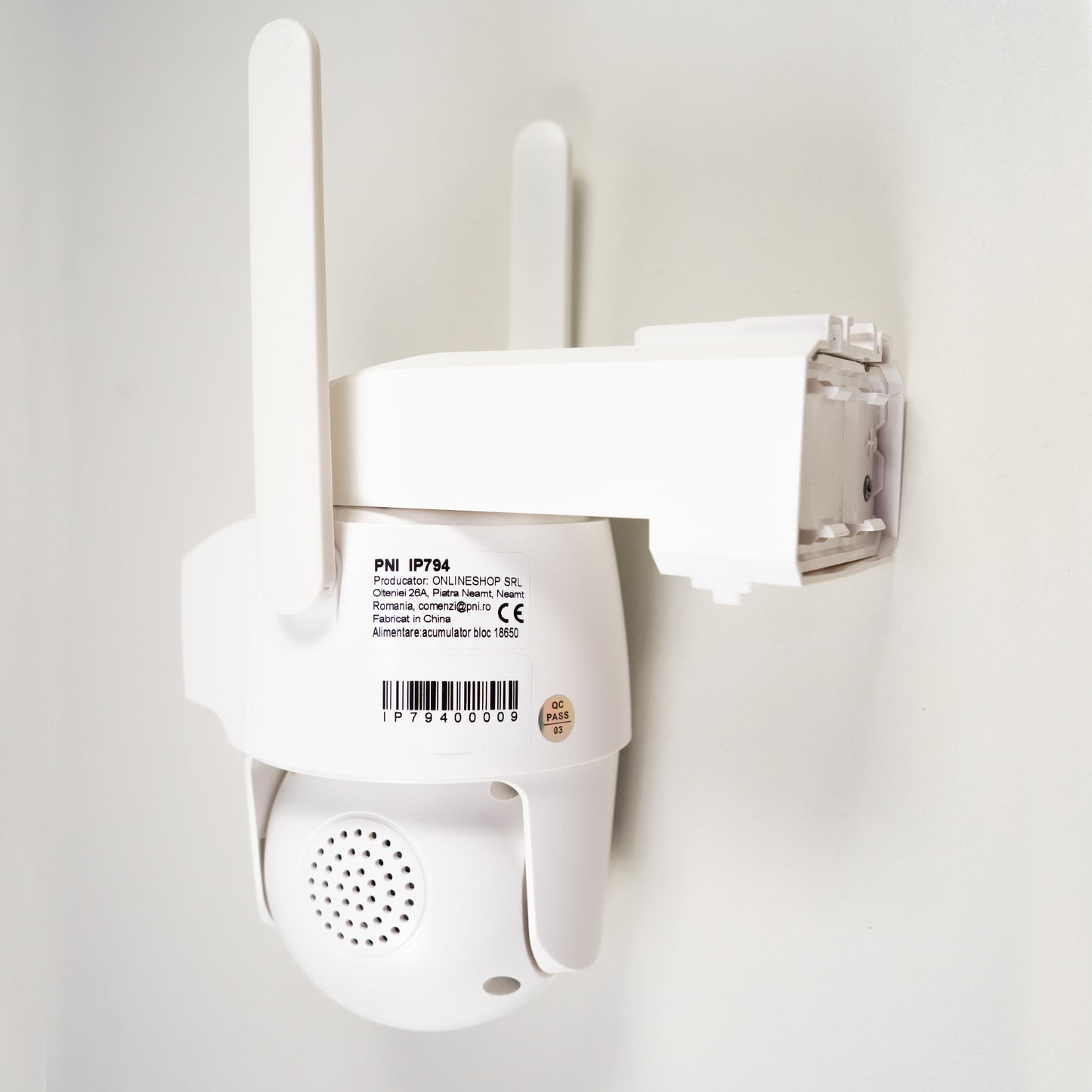 Camera supraveghere video PNI IP794 cu Wi-Fi, PTZ, dual lens 2MP + 2MP, panou solar 5.5W, acumulator bloc 8000mAh