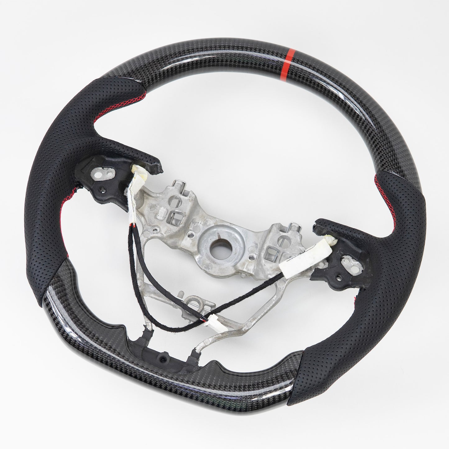 Volan cu insertii de carbon si incalzire pentru Toyota RAV 4