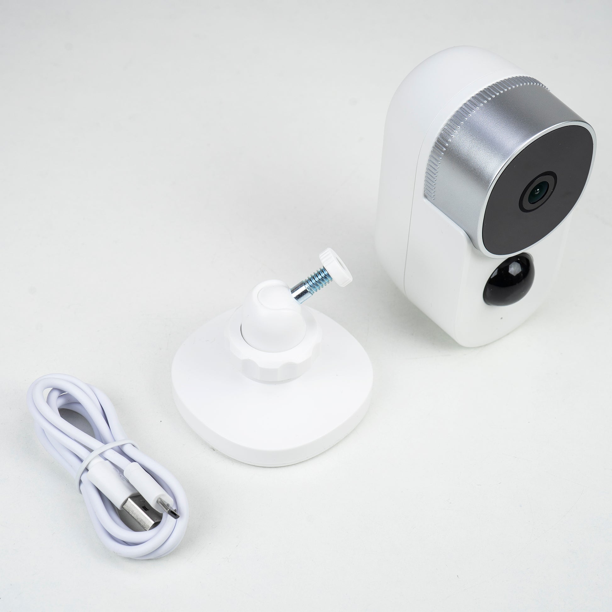 Camera supraveghere video PNI IP837W, 2MP, cu IP, P2P, wireless, slot card micro SD, audio bidirectional, control prin aplicatia Tuya Smart