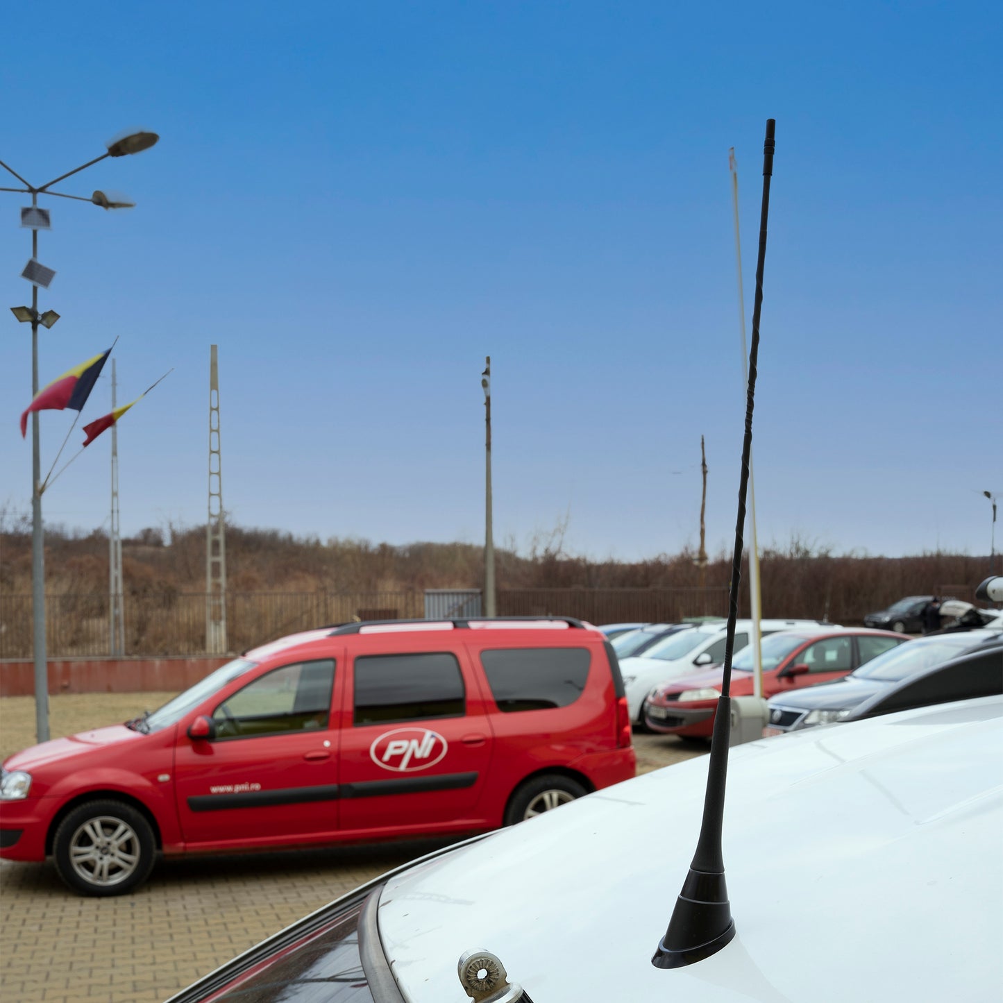 Antena CB PNI Duplex 2000 CB-FM, 26-28MHz (CB), 87-108MHz (FM), cablu CB si cablu FM 5 metri, fibra de sticla, lungime 490 mm