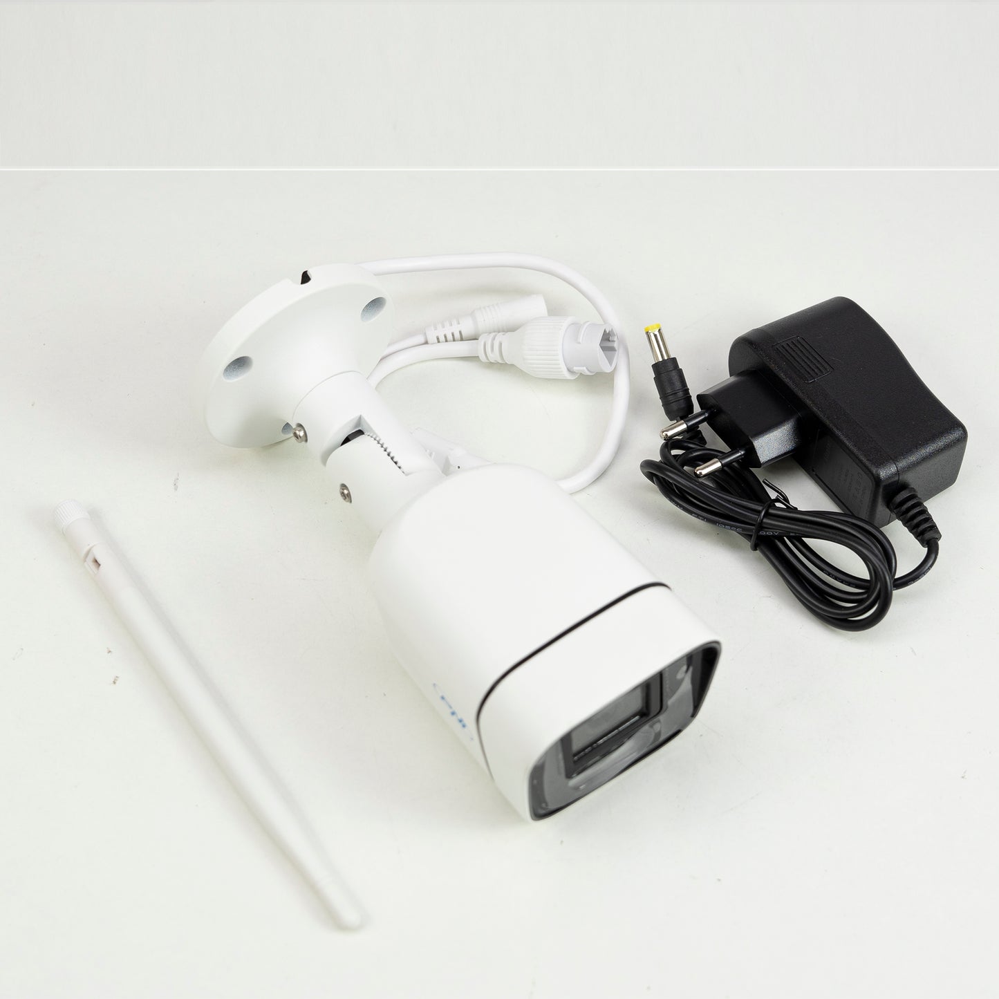 Camera supraveghere video PNI IP660MP 3MP, wireless, cu IP, de exterior si interior, doar pentru kit PNI House WiFi660