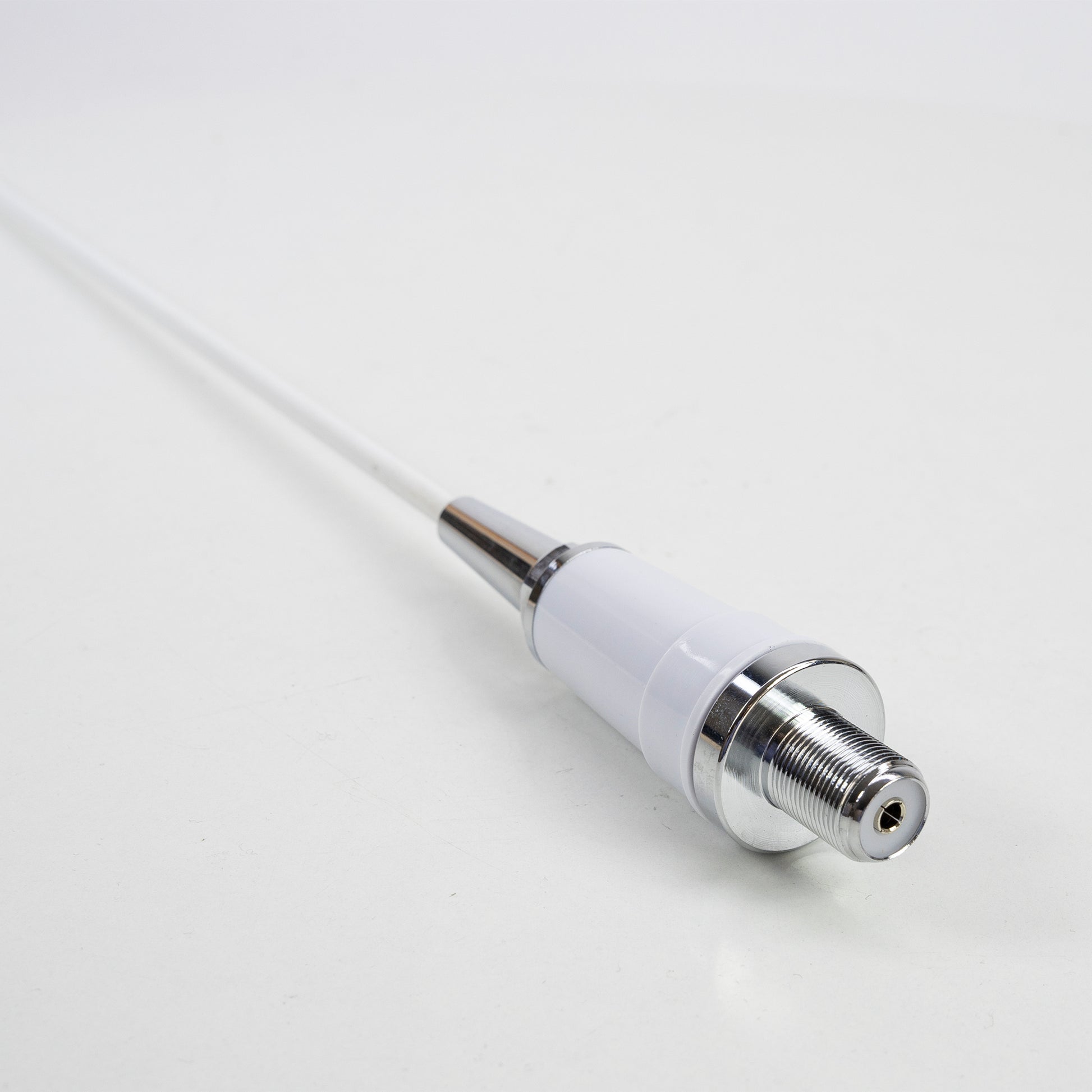 Antena maritima PNI Boat 900 din fibra 50W, 154-161.6 MHz, 98 cm, pentru barci, ambarcatiuni