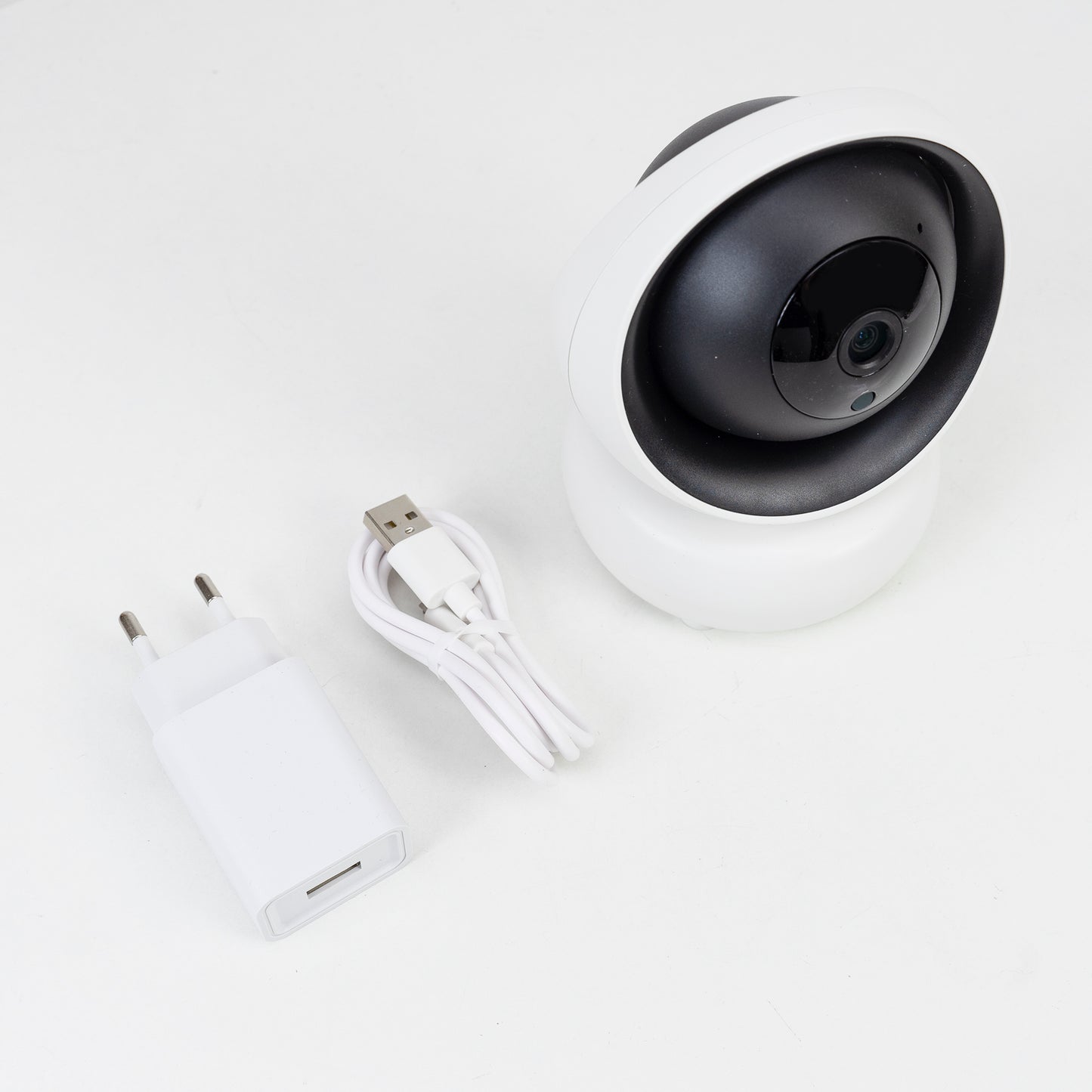 Camera supraveghere video PNI IP735 3Mp cu IP P2P PTZ wireless, slot card microSD, control din aplicatie