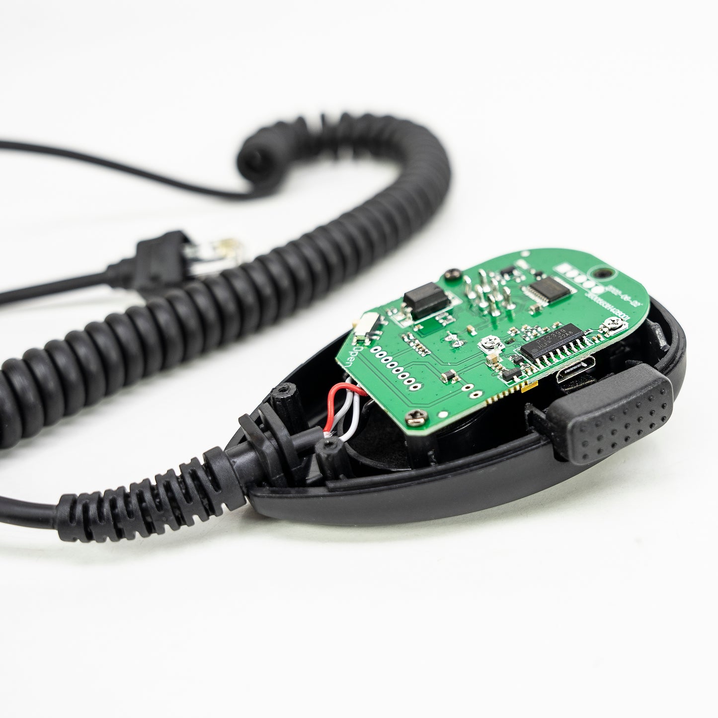 Statie radio CB PNI Escort HP 6550 cu PNI ECH01 instalat, multistandard, 4W, AM-FM, 12V, ASQ, cu modul de ecou