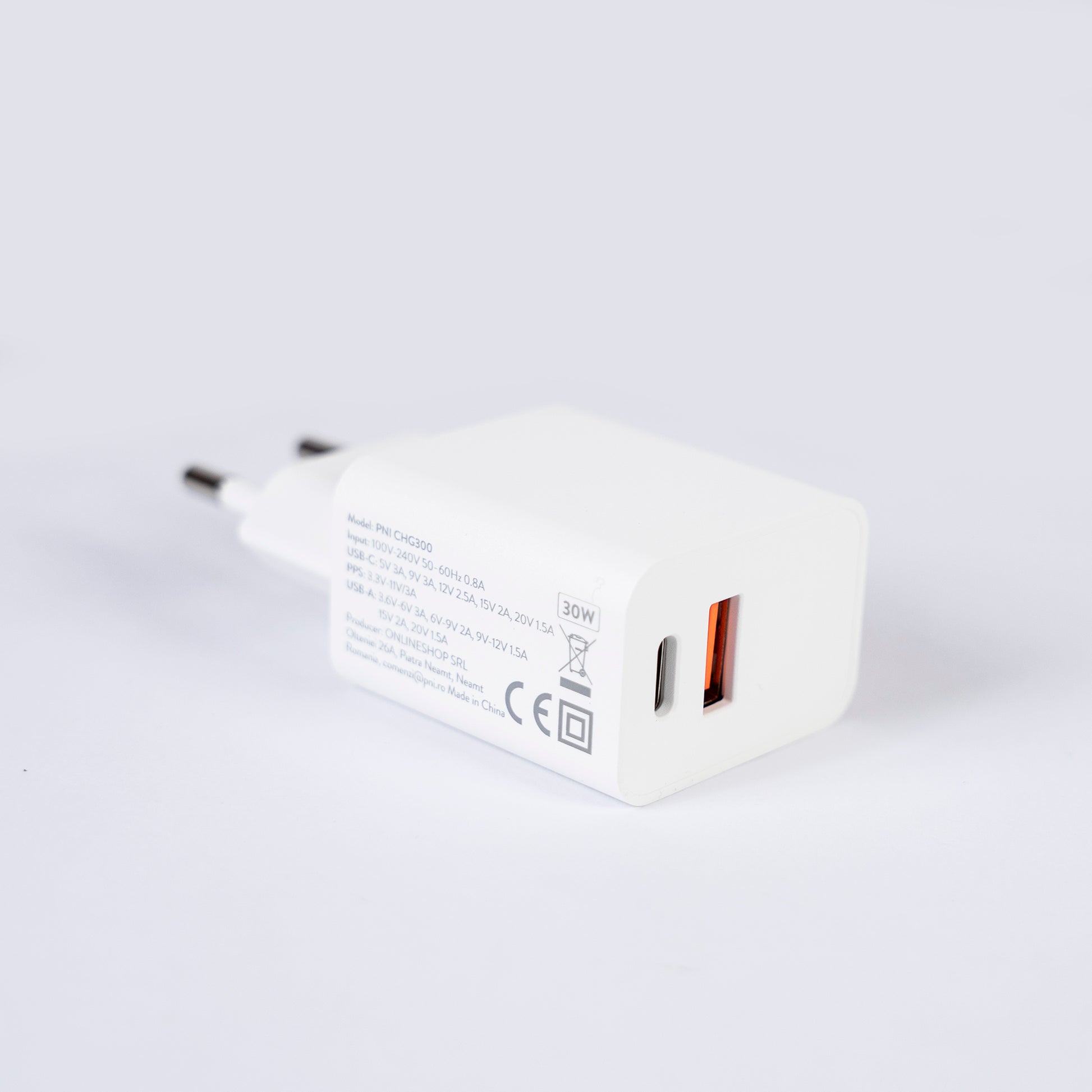 Alimentator PNI CHG300 cu port USB C, QC3.0, PD3.0, PPS si port USB-A, 30W