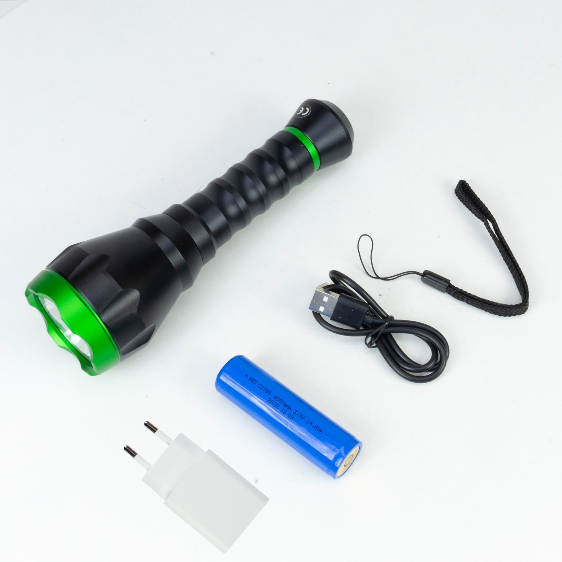 Lanterna PNI Adventure F750 Green Light, aluminiu, LED 10W, 500 lm, pana la 850 m, 4000mAh, IP44, 4000mAh inclus, cu alimentator PNI CHG300 inclus