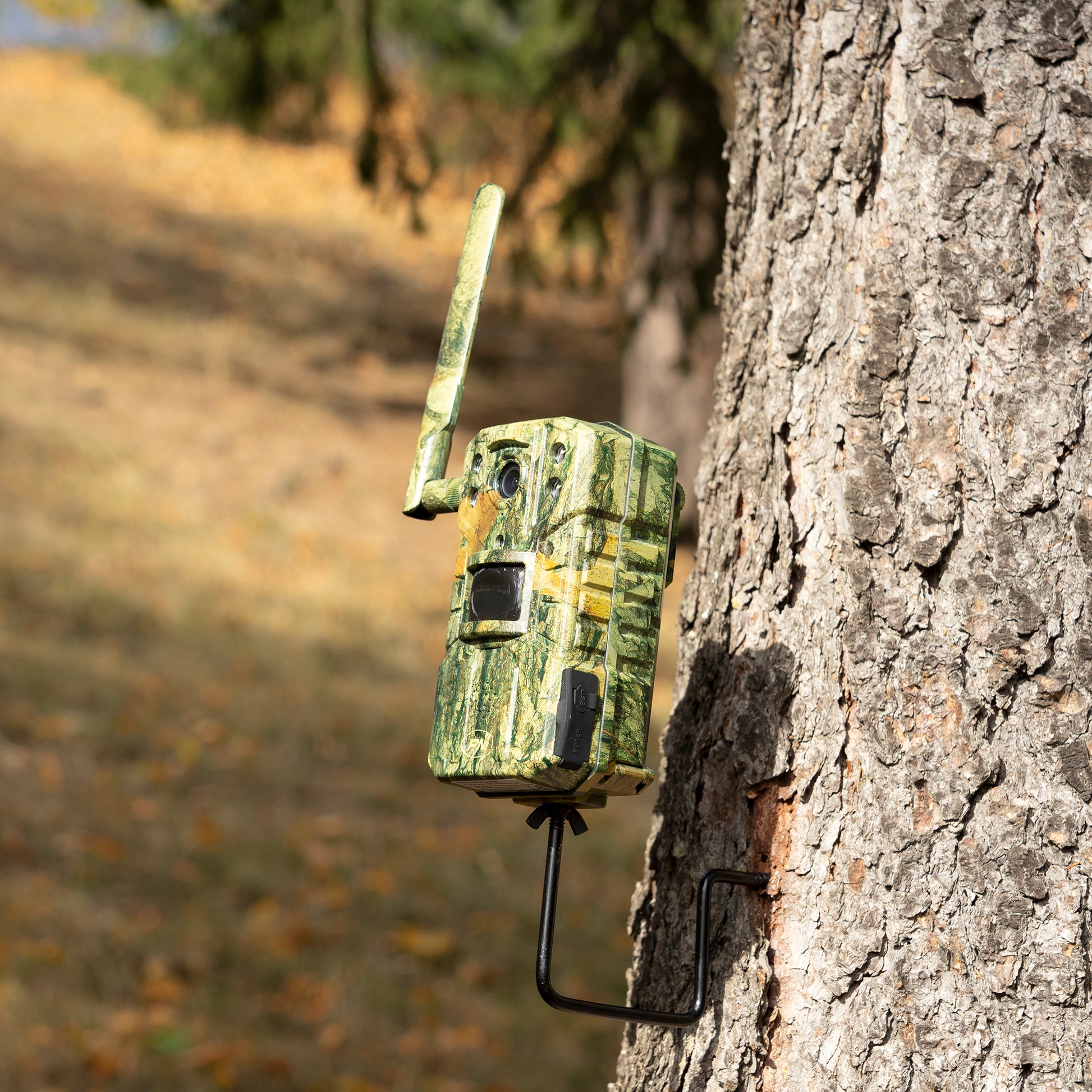 Camera vanatoare PNI Hunting 250C cu Internet 4G LTE duplex, necesita abonament Cloud 22$/an, acces live prin aplicatie