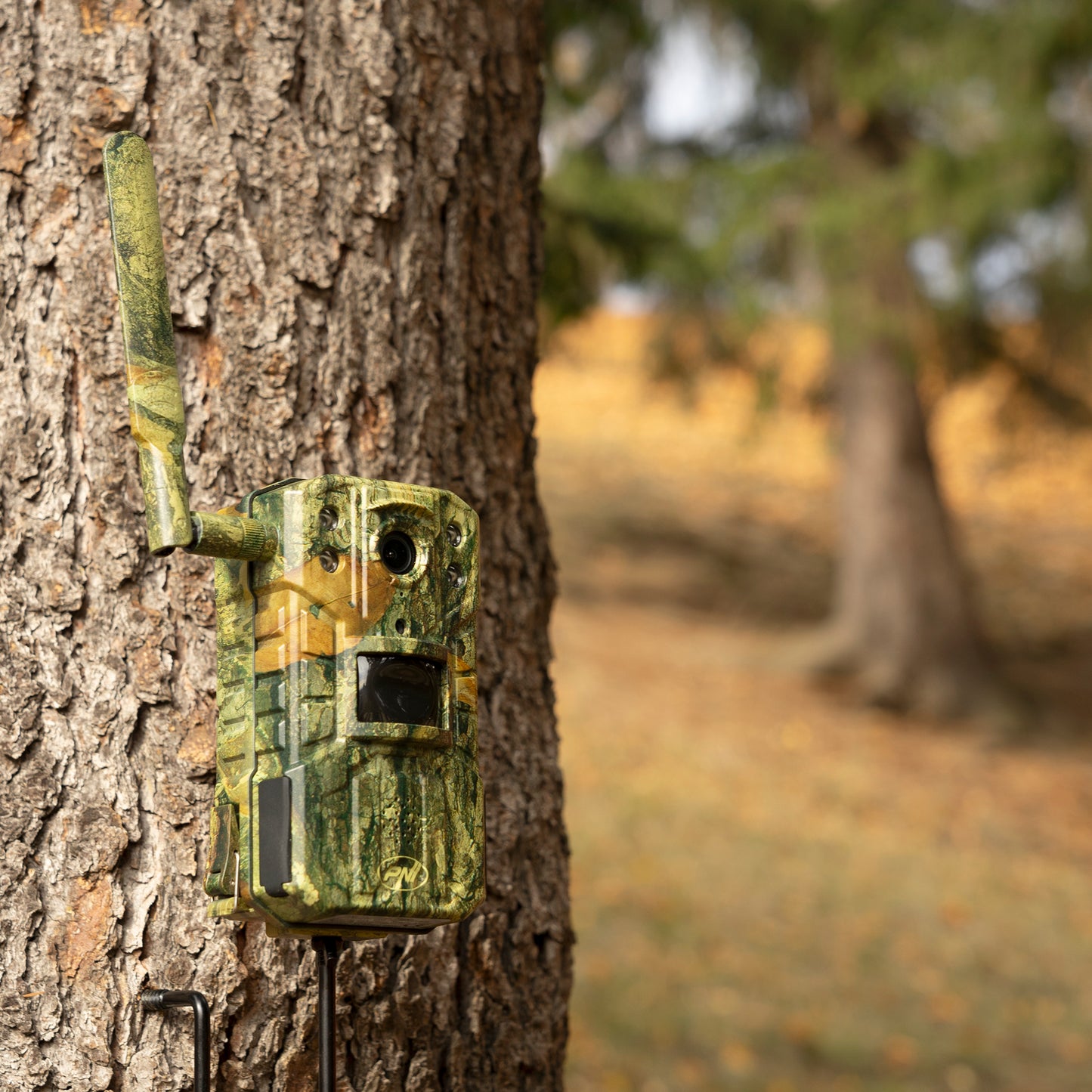 Camera vanatoare PNI Hunting 250C cu Internet 4G LTE duplex, necesita abonament Cloud 22$/an, acces live prin aplicatie