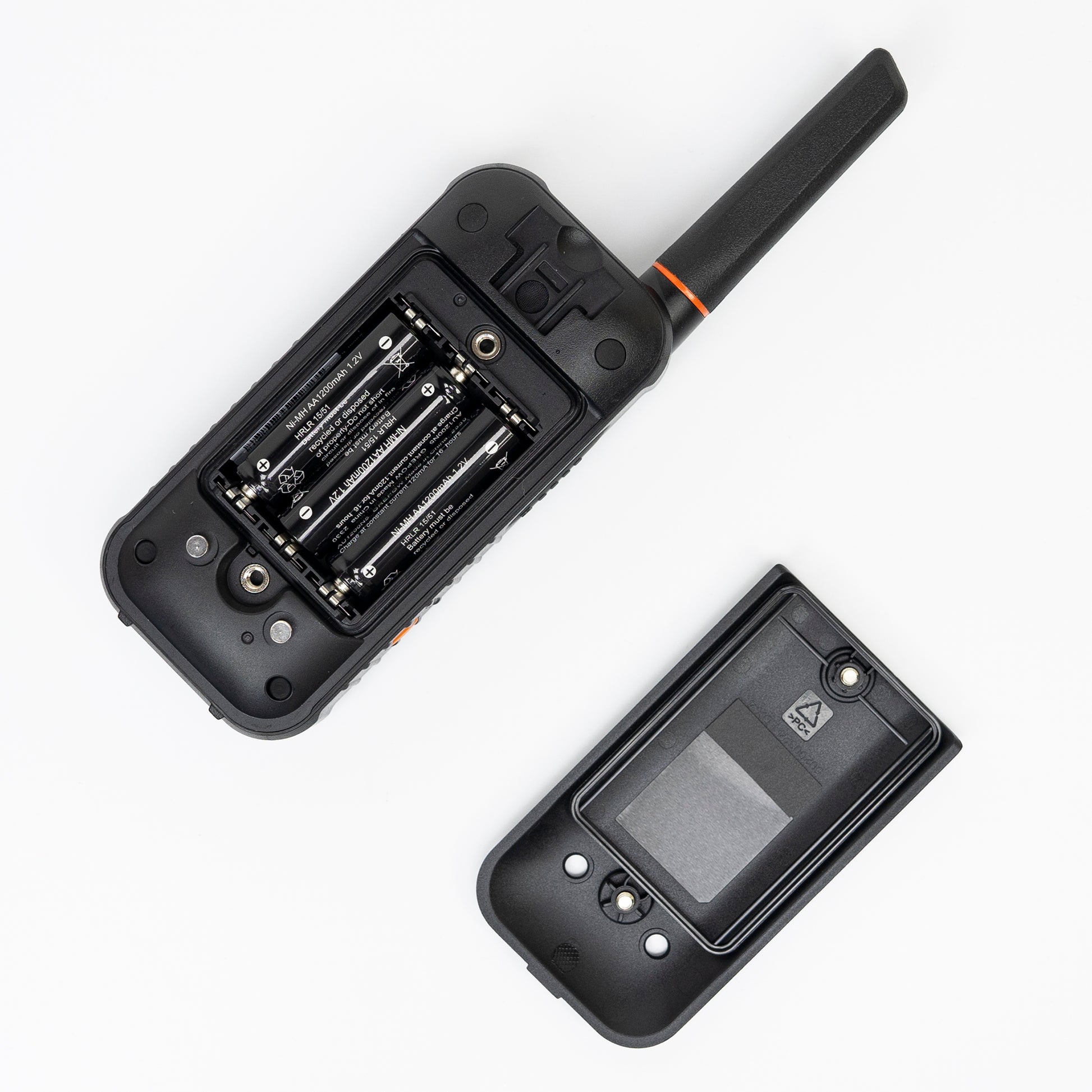 Statie radio portabila PNI PMR R80 PRO, set cu 2 bucati, 0.5W, 16 canale, Waterproof IP67, cu lanterna LED, buton SOS, VOX, USB-C