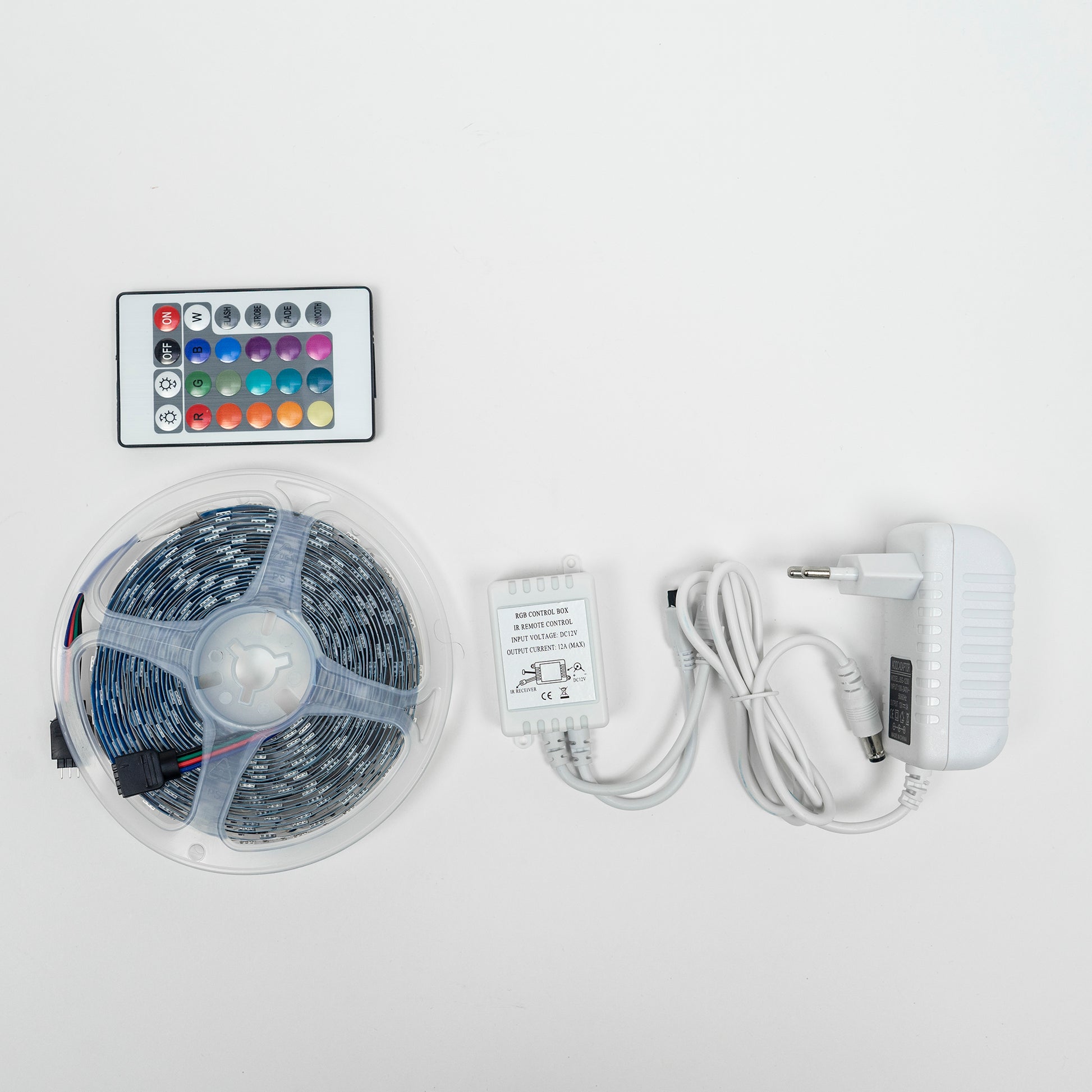 Banda LED PNI RGB5050, 5m, cu telecomanda, alimentator 230 V, dimabil, jocuri de lumini, 300 LED-uri tip 5050