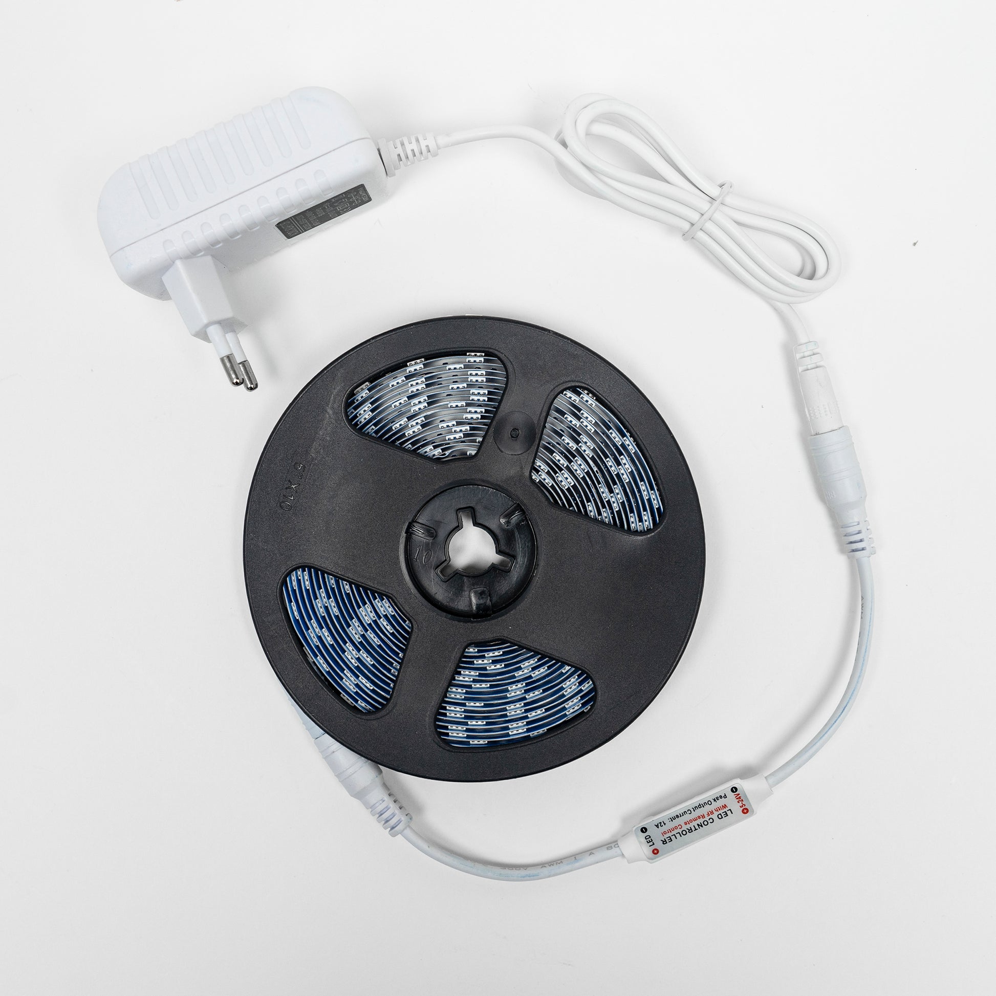 Banda LED W5050, 5 m, alb rece, cu telecomanda, alimentator 230 V, dimabil, joc de lumini, 300 LED- uri tip 5050