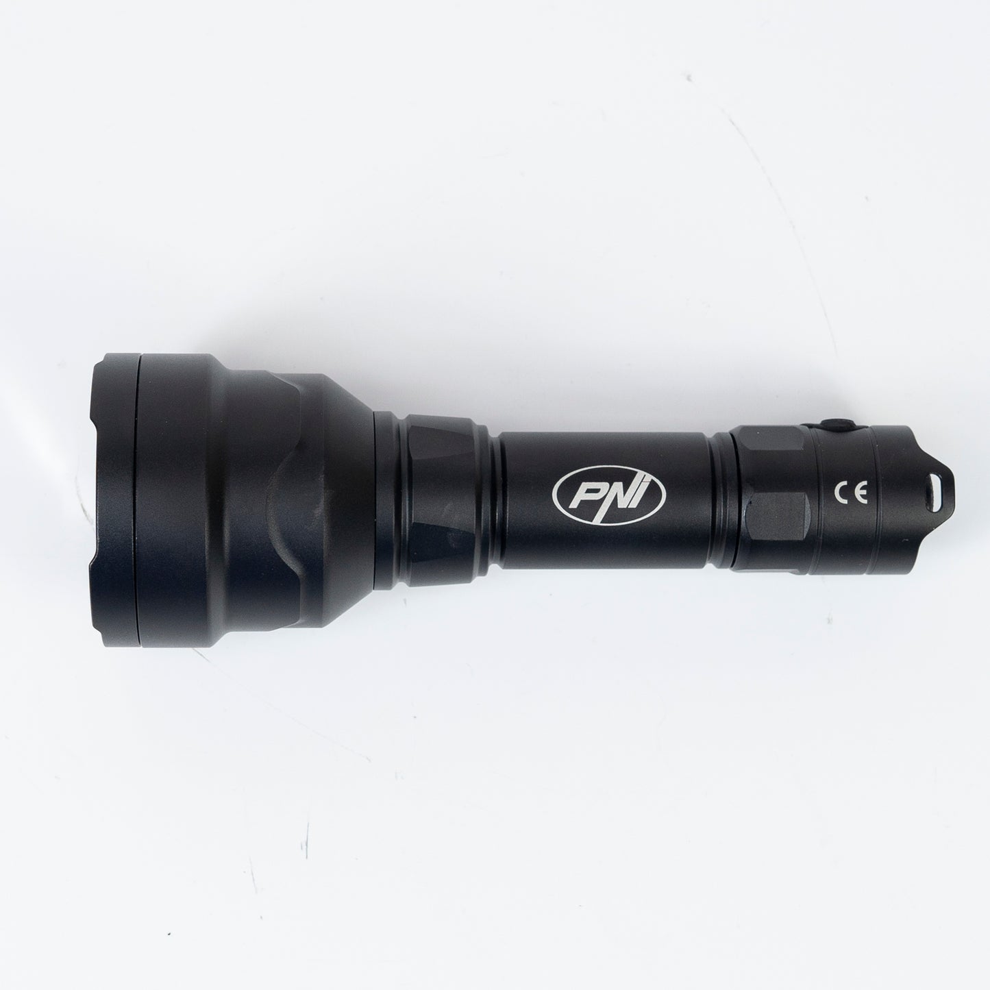 Lanterna PNI Adventure FHTW11, 55m, focus, Li-Ion 3000mAh,
630 lm, pana la 650 m, negru