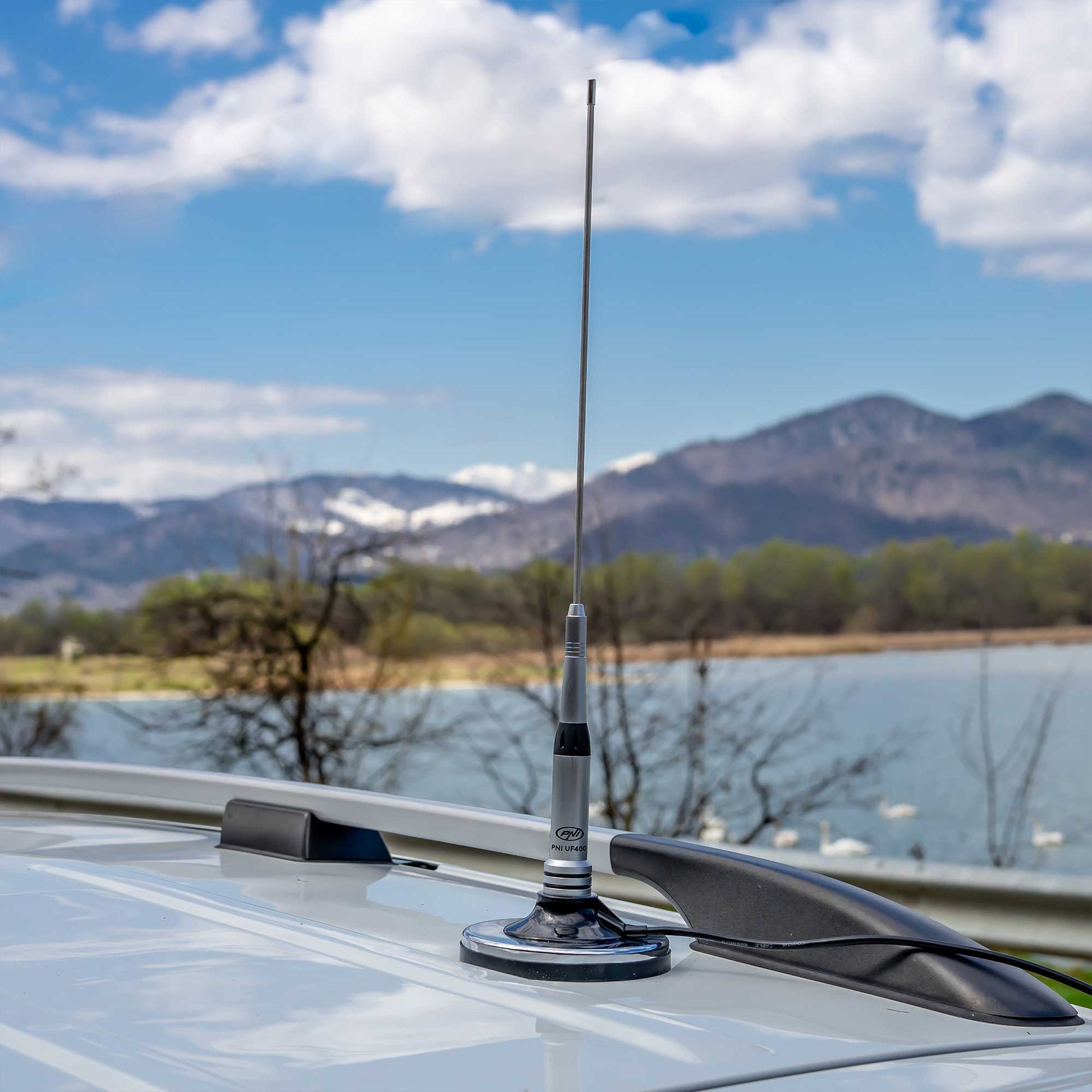 Pachet Statie radio UHF PNI Escort HP 446, 199 canale si Antena PNI UF400 cu magnet