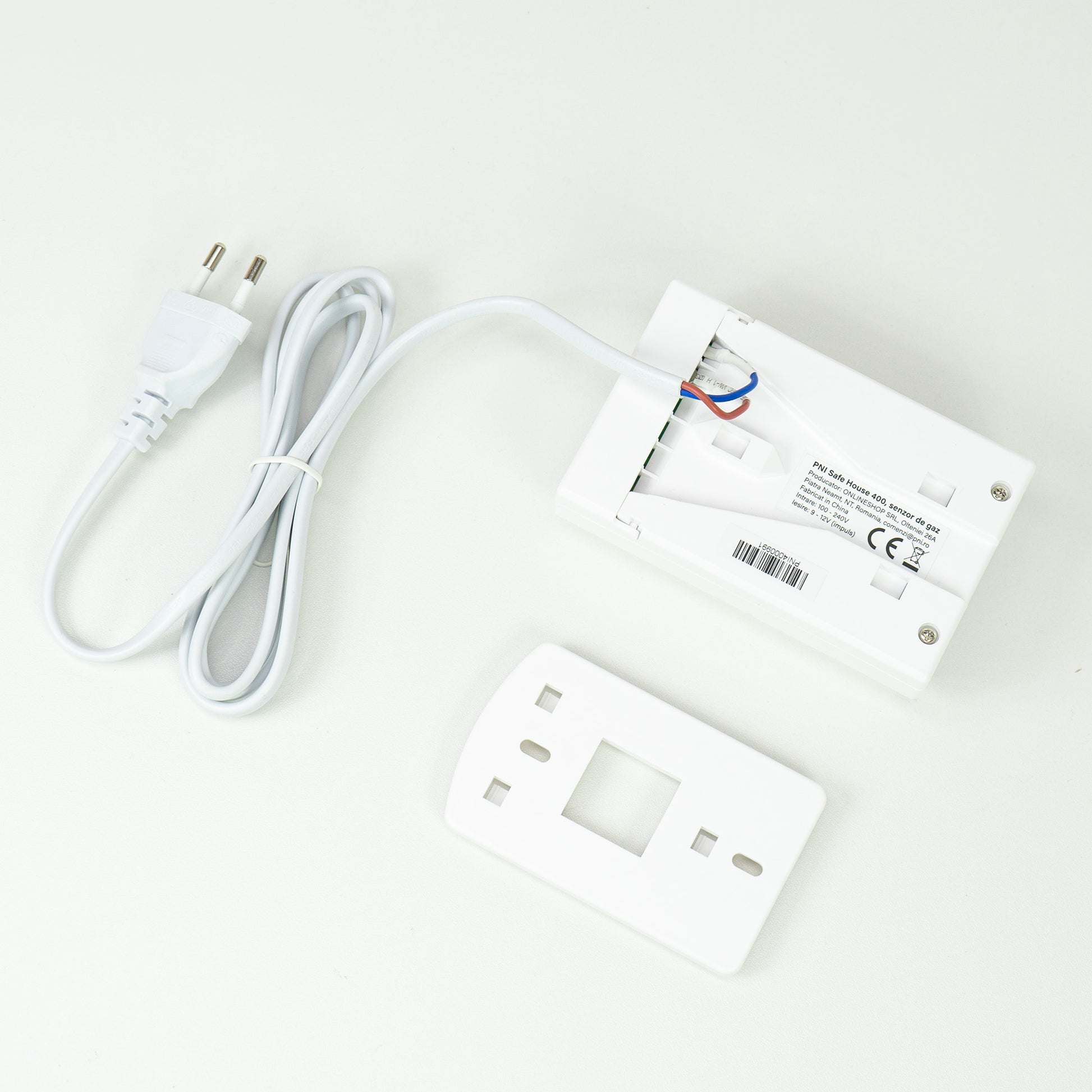 Kit PNI Safe House 400 senzor de gaz si electrovalva 3/4 inch, alarma sonora si luminoasa, 85dB, detecteaza gaze naturale, gaz metan (CH4)