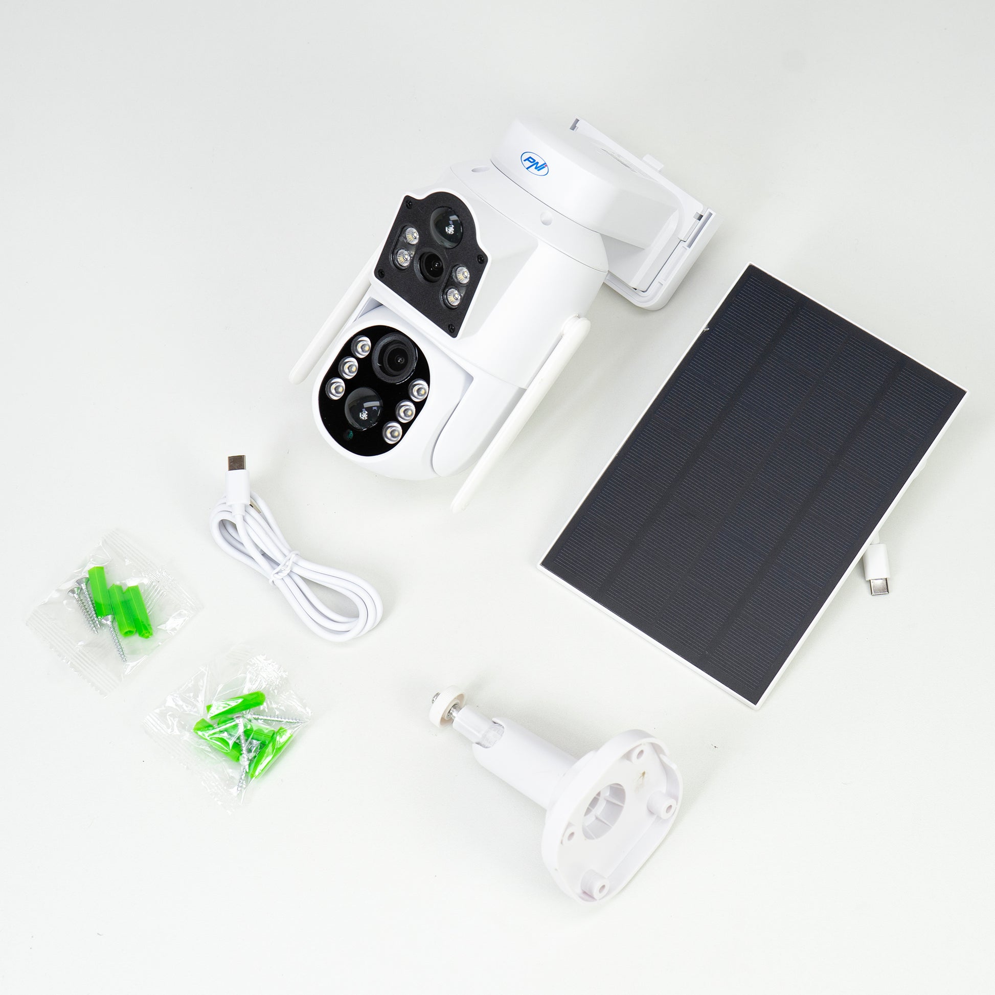 Camera supraveghere video PNI IP792 dual lens 2MP + 2MP, panou solar 3W, acumulator 6000mAh incorporat, detectie miscare, slot card micro SD, vizibilitate nocturna, audio bidirectional, IP65