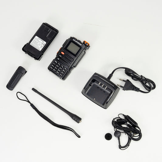 Statie radio portabila VHF/UHF Baofeng BF-K62, triband, 999CH, VOX, Scan, Radio FM, Li-Ion 2600 mAh