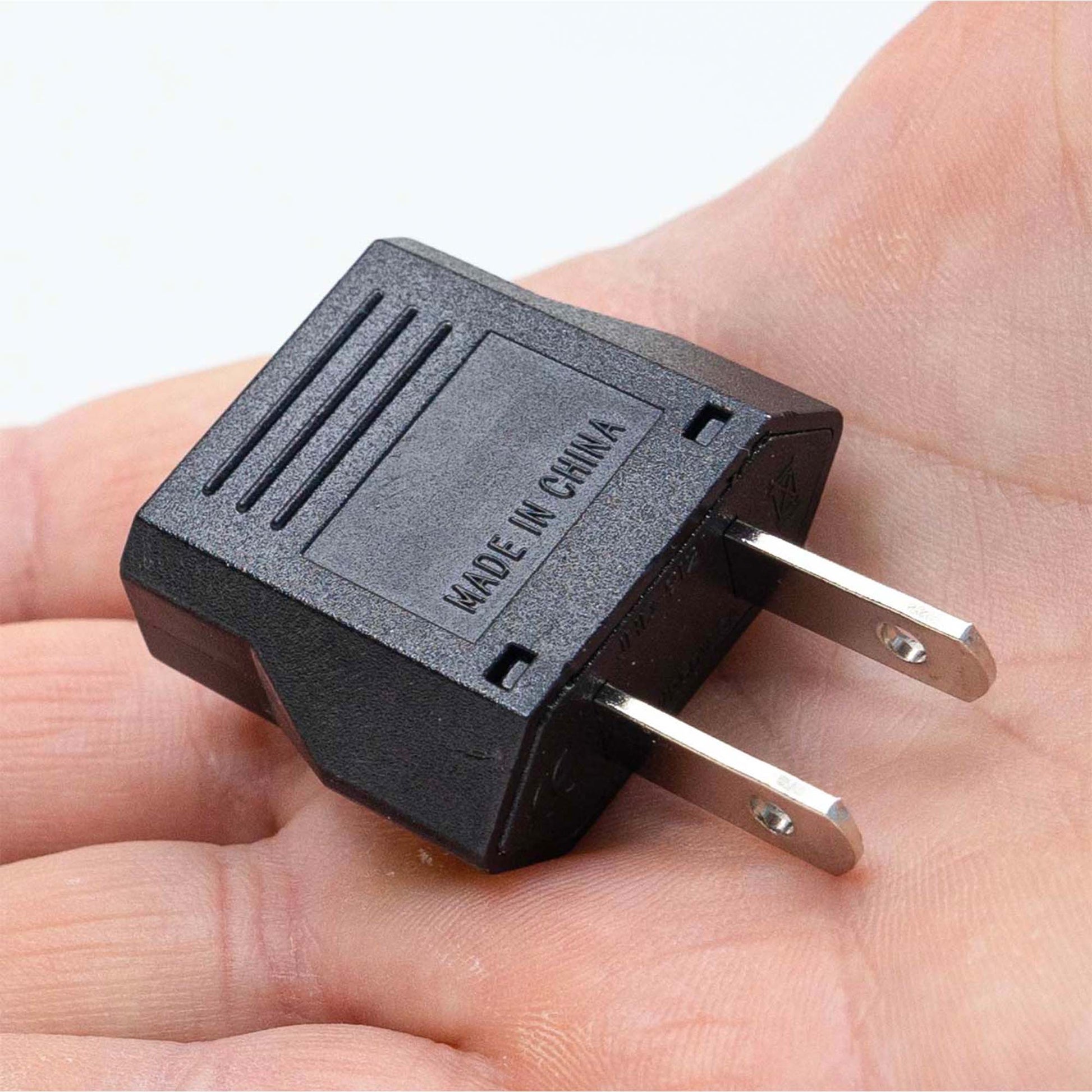 Adaptor priza PNI 220V Europa-USA