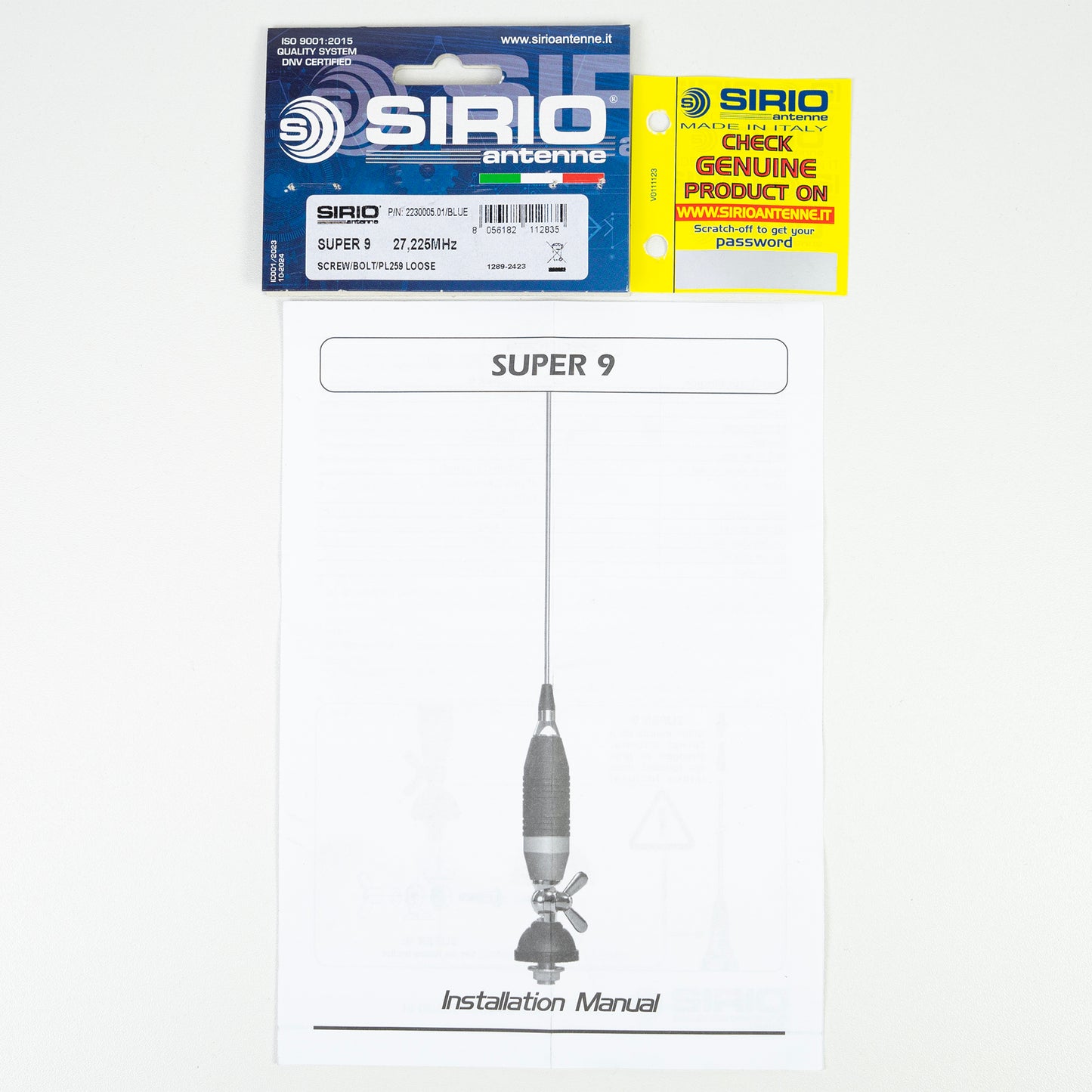 Antena CB Sirio SUPER 9 cu fluture, lungime 155 cm, 27 - 28.5 MHz, 250W, montura, cablu RG58 de 4m si mufa PL259 incluse
