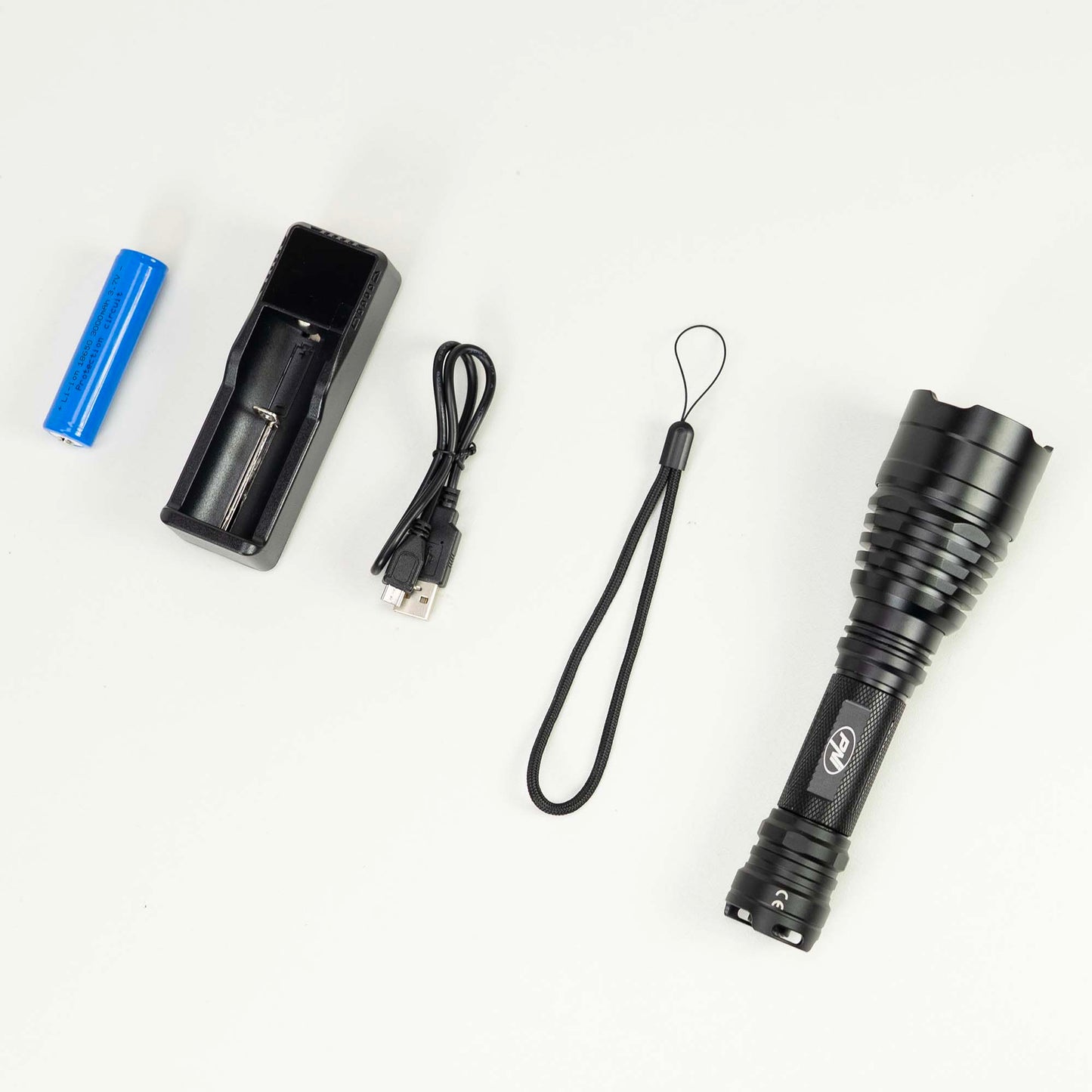 Lanterna PNI Adventure FBW58 cu LED, lumina alba, distanta 650 m, 1000lm, acumulator 18650 3000mAh si incarcator inclus, negru