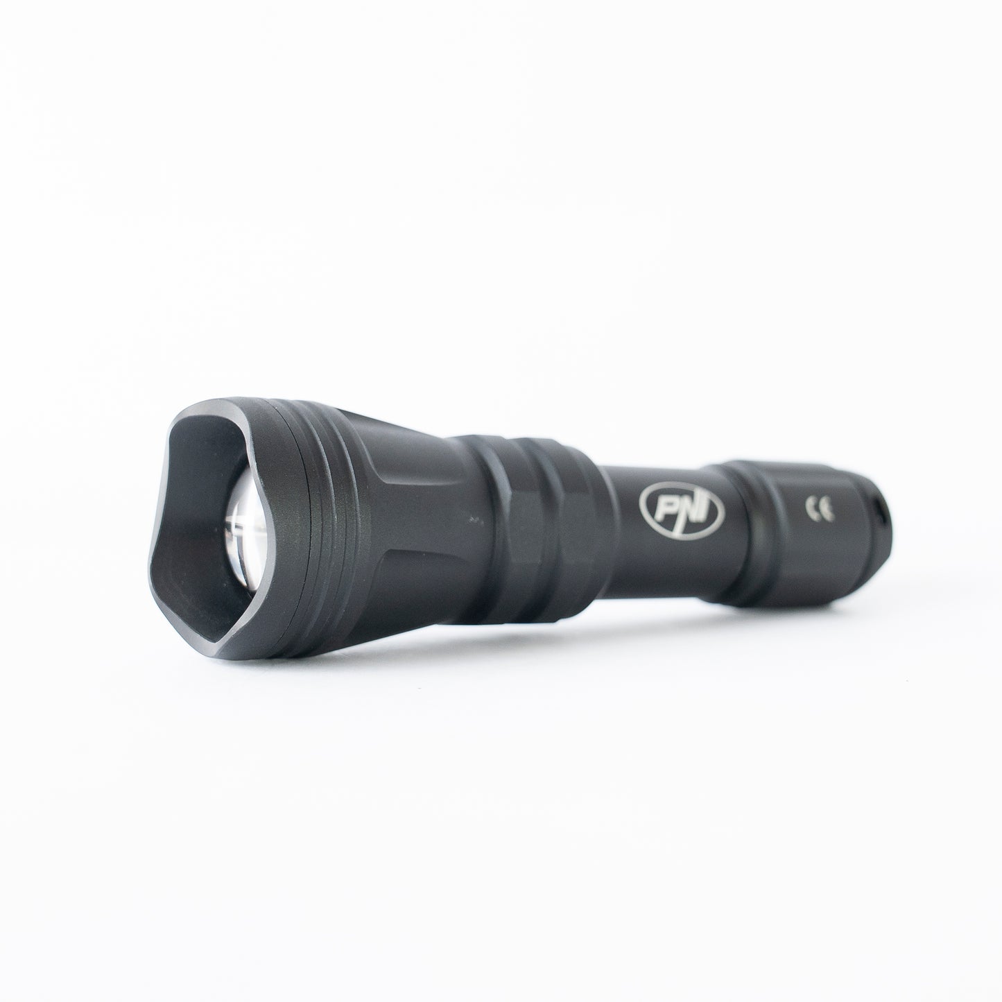 Lanterna PNI Adventure FBW168 10W 750lm, distanta pana la 450m, cu focus, acumulator 18650 3000mAh